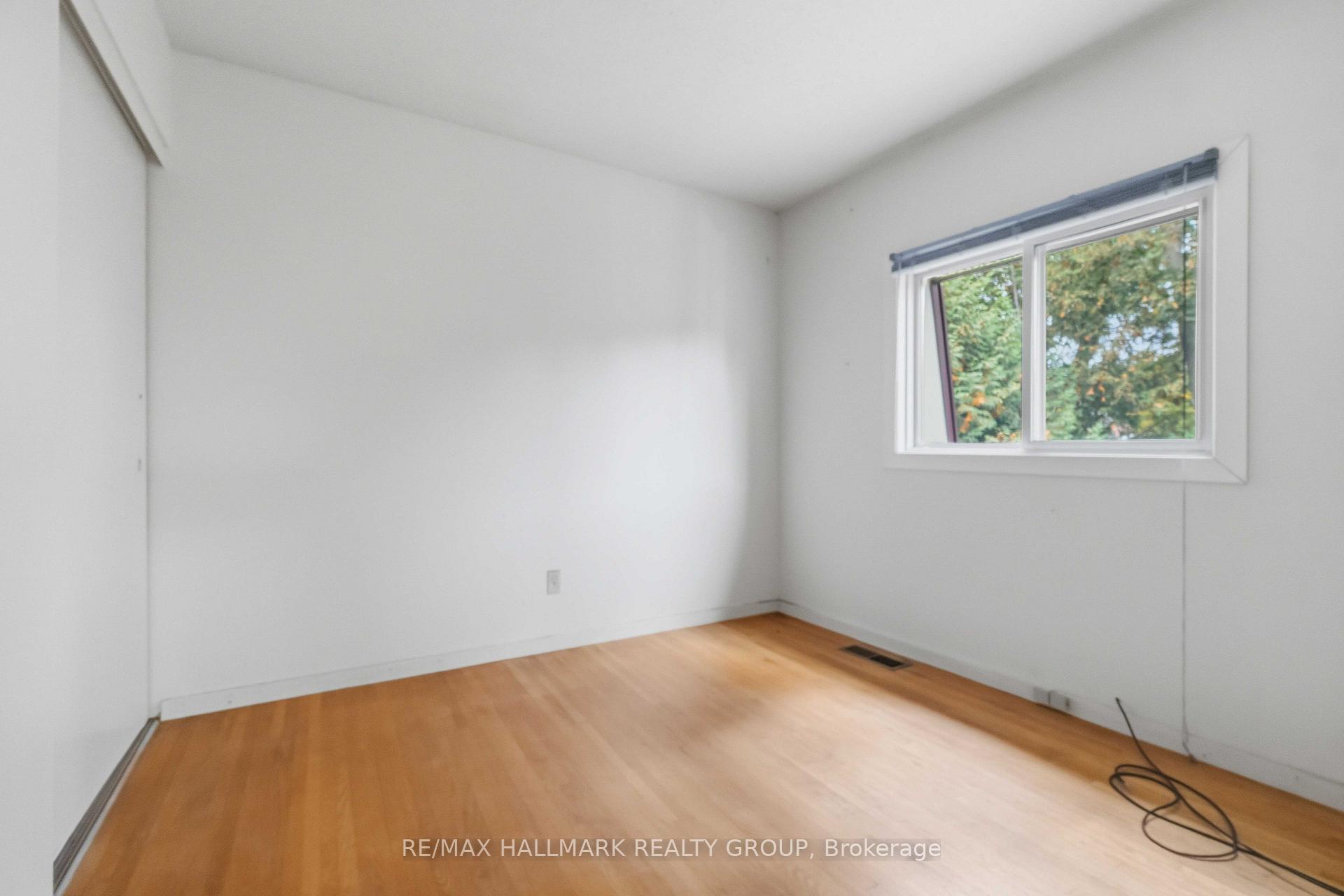 Photo 20 of 3 Sandwell Crescent, Ottawa, Kanata - Beaverbrook — HOMEH