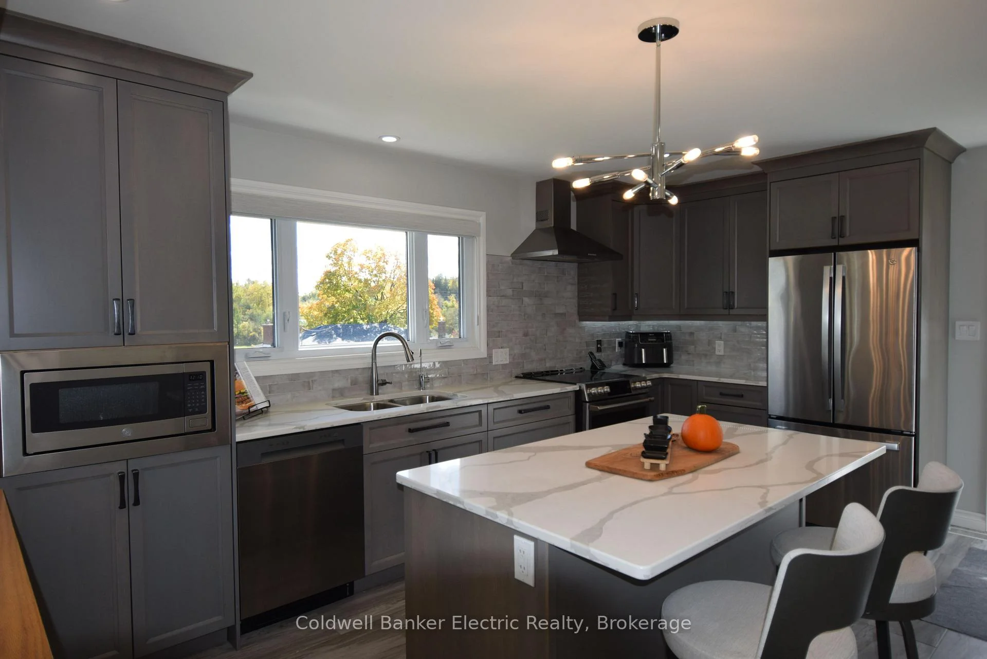 Photo 9 of 282 Gifford Drive, Douro-Dummer — HOMEH