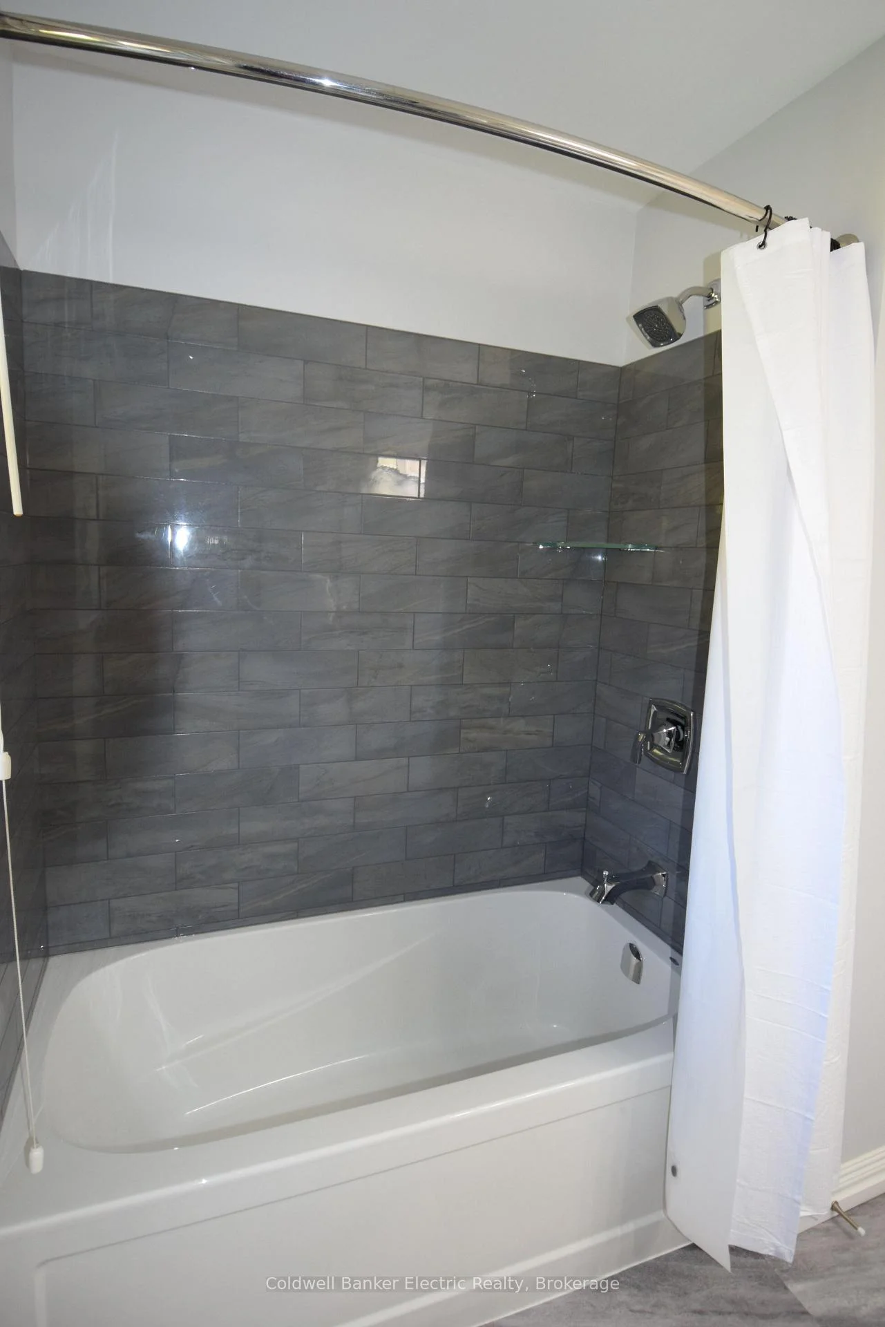 Photo 21 of 282 Gifford Drive, Douro-Dummer — HOMEH