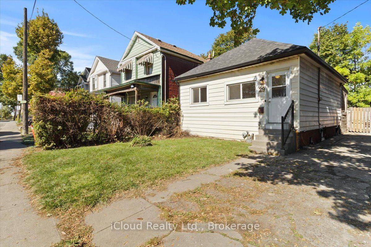 Photo 2 of 29 Biggar Avenue, Hamilton, Industrial Sector — HOMEH