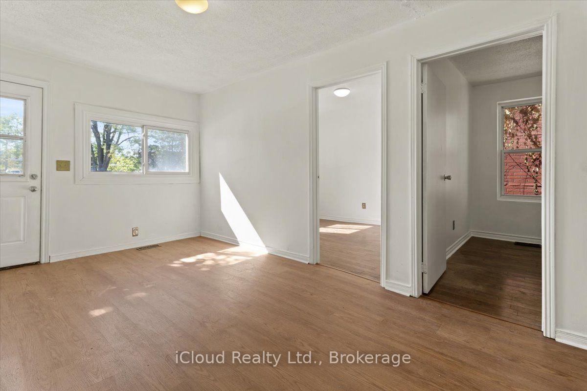 Photo 5 of 29 Biggar Avenue, Hamilton, Industrial Sector — HOMEH