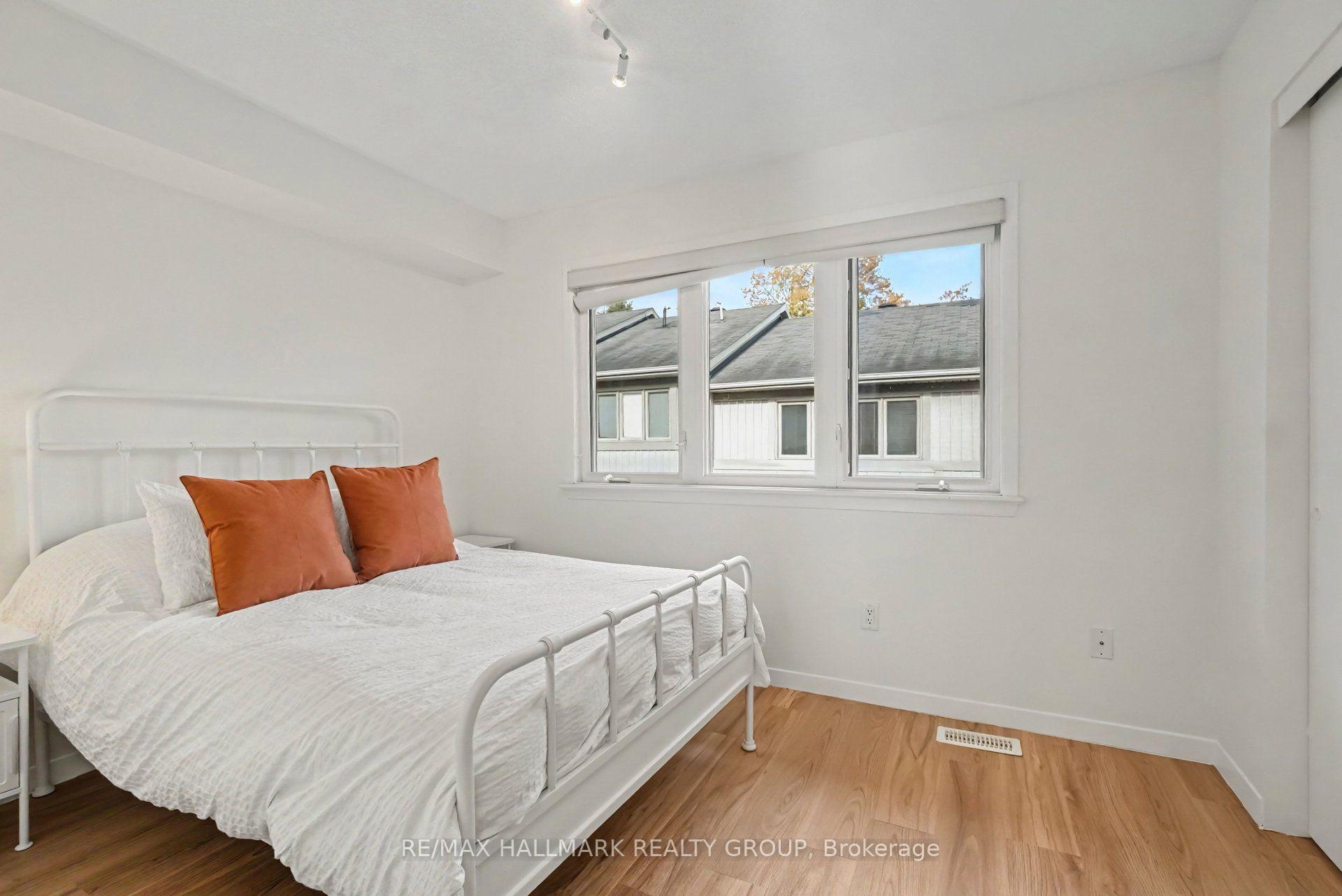 Photo 12 of Unit 4, 795 Montreal Road, Ottawa, CFB Rockcliffe and Area — HOMEH