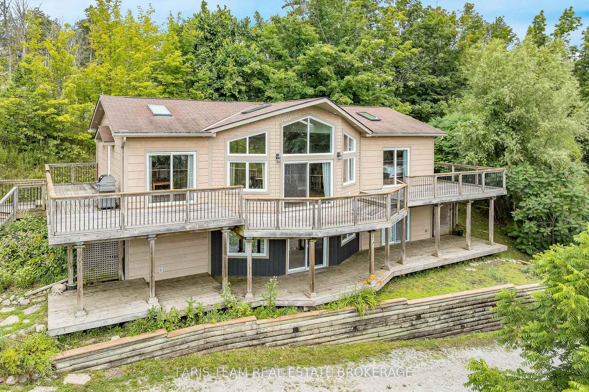 Photo of 1858 Woods Bay Road