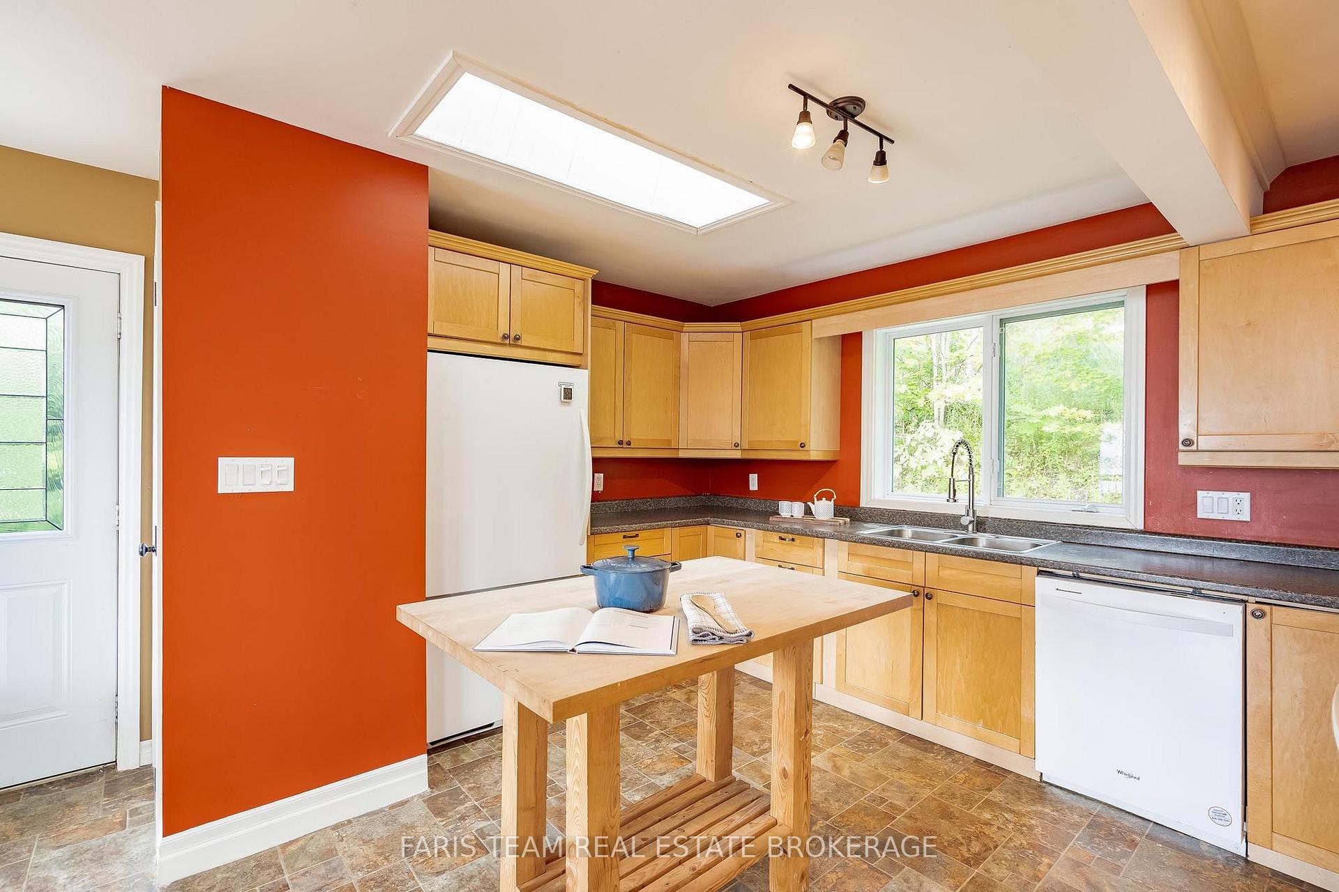 Photo 5 of 1858 Woods Bay Road, Severn, Rural Severn — HOMEH