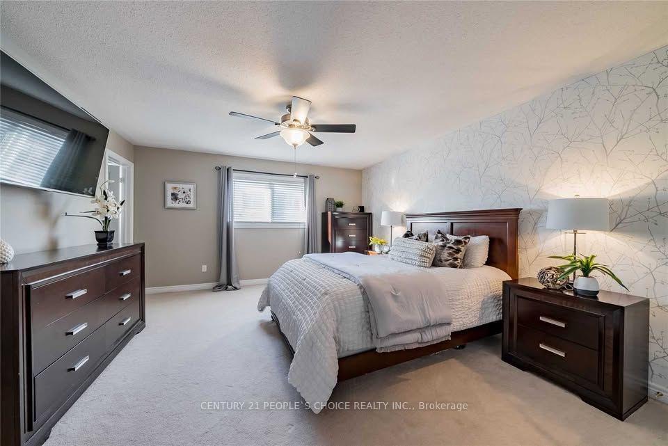 Photo 8 of 40 Cranborne Crescent, Whitby, Brooklin — HOMEH