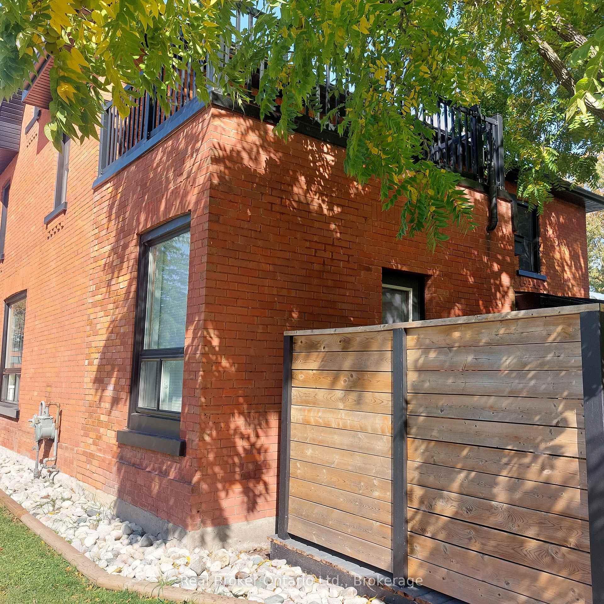 Photo 3 of 4 Cambria Street, Stratford — HOMEH