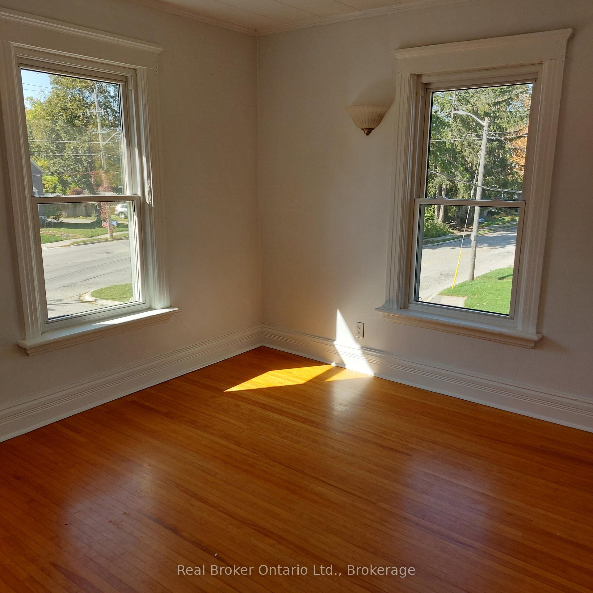 Photo 18 of 4 Cambria Street, Stratford — HOMEH