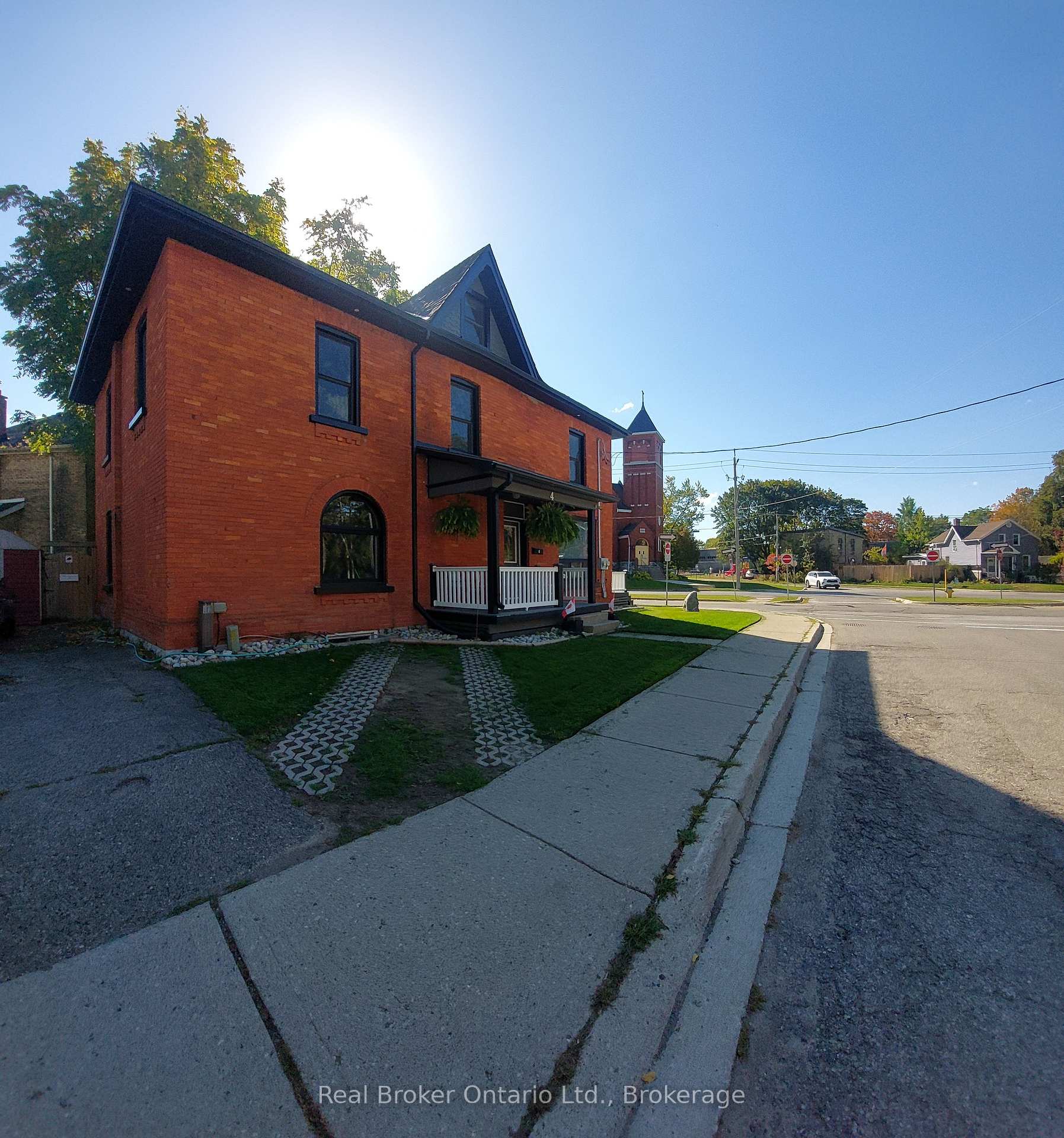 Photo 24 of 4 Cambria Street, Stratford — HOMEH