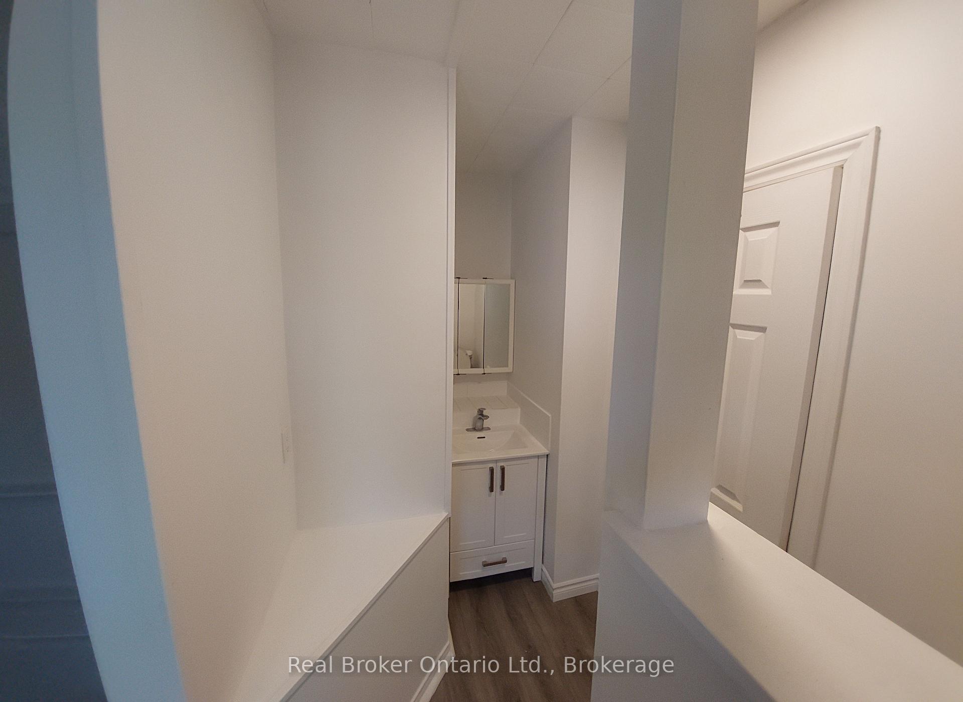 Photo 75 of 4 Cambria Street, Stratford — HOMEH