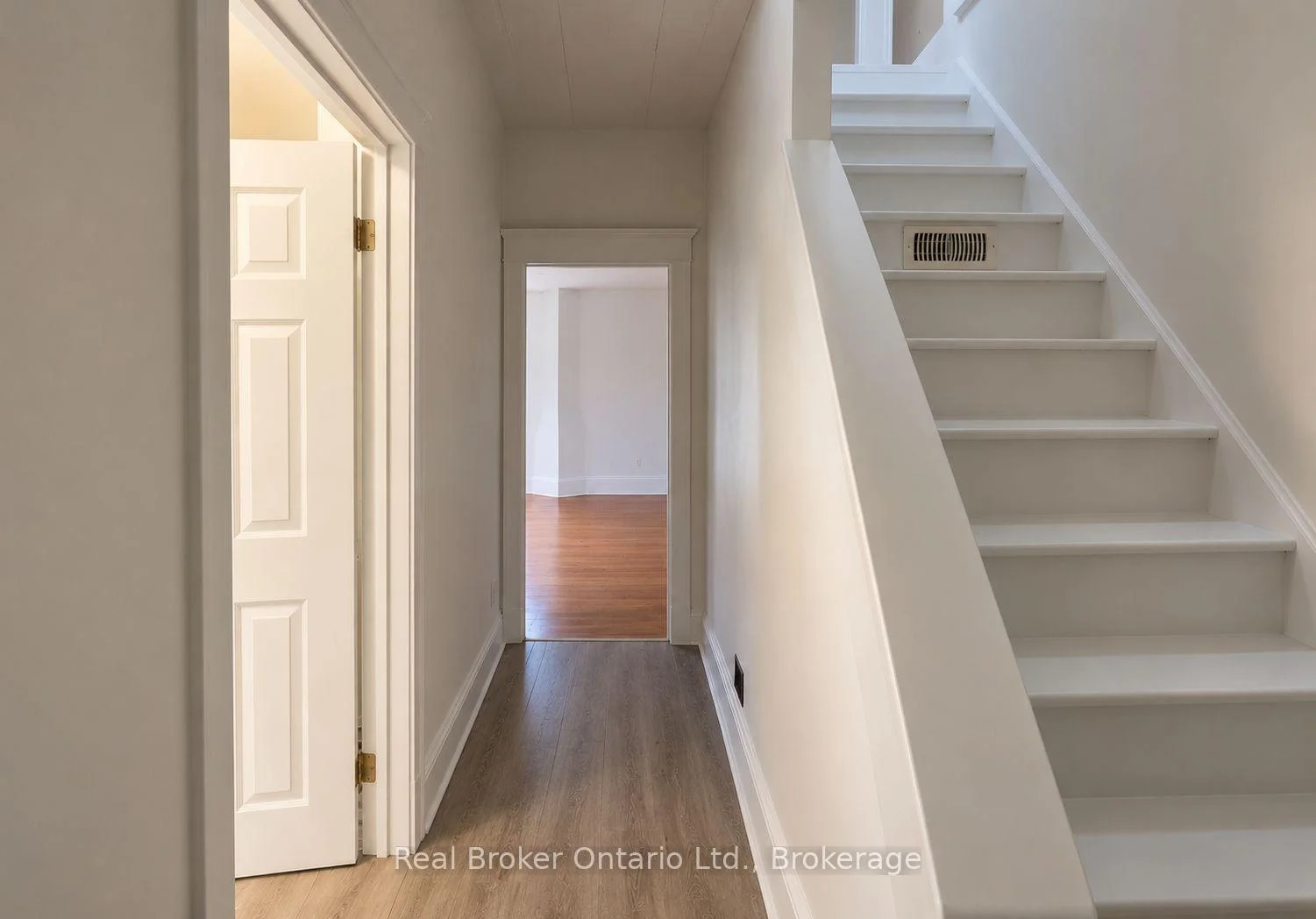 Photo 61 of 4 Cambria Street, Stratford — HOMEH