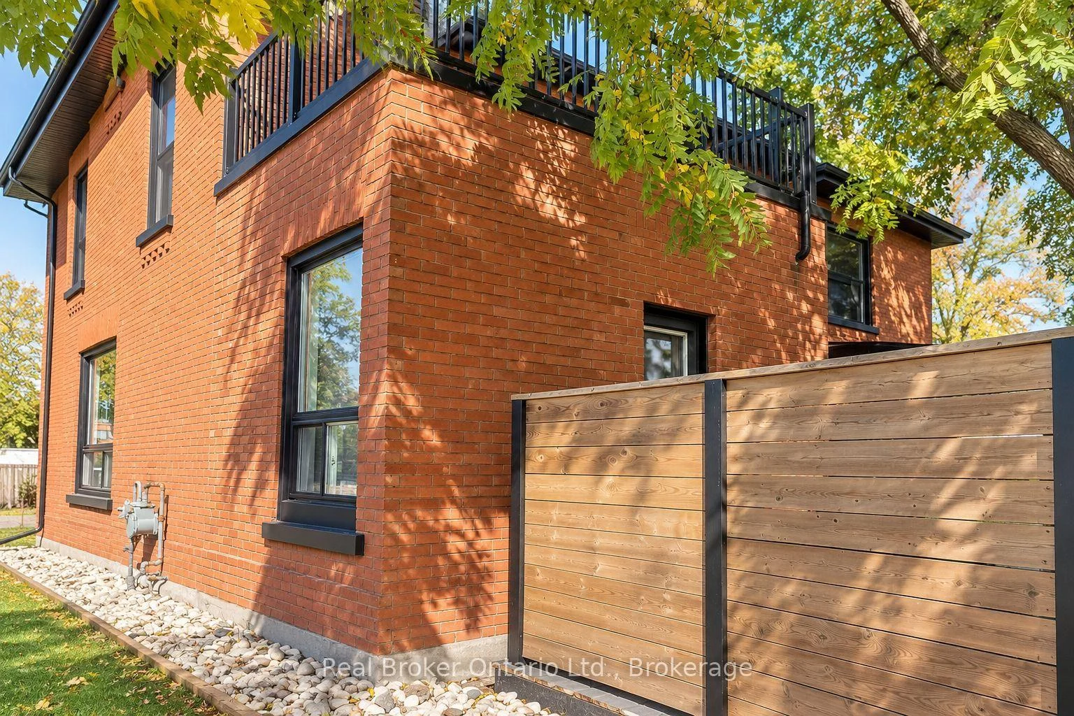 Photo 13 of 4 Cambria Street, Stratford — HOMEH