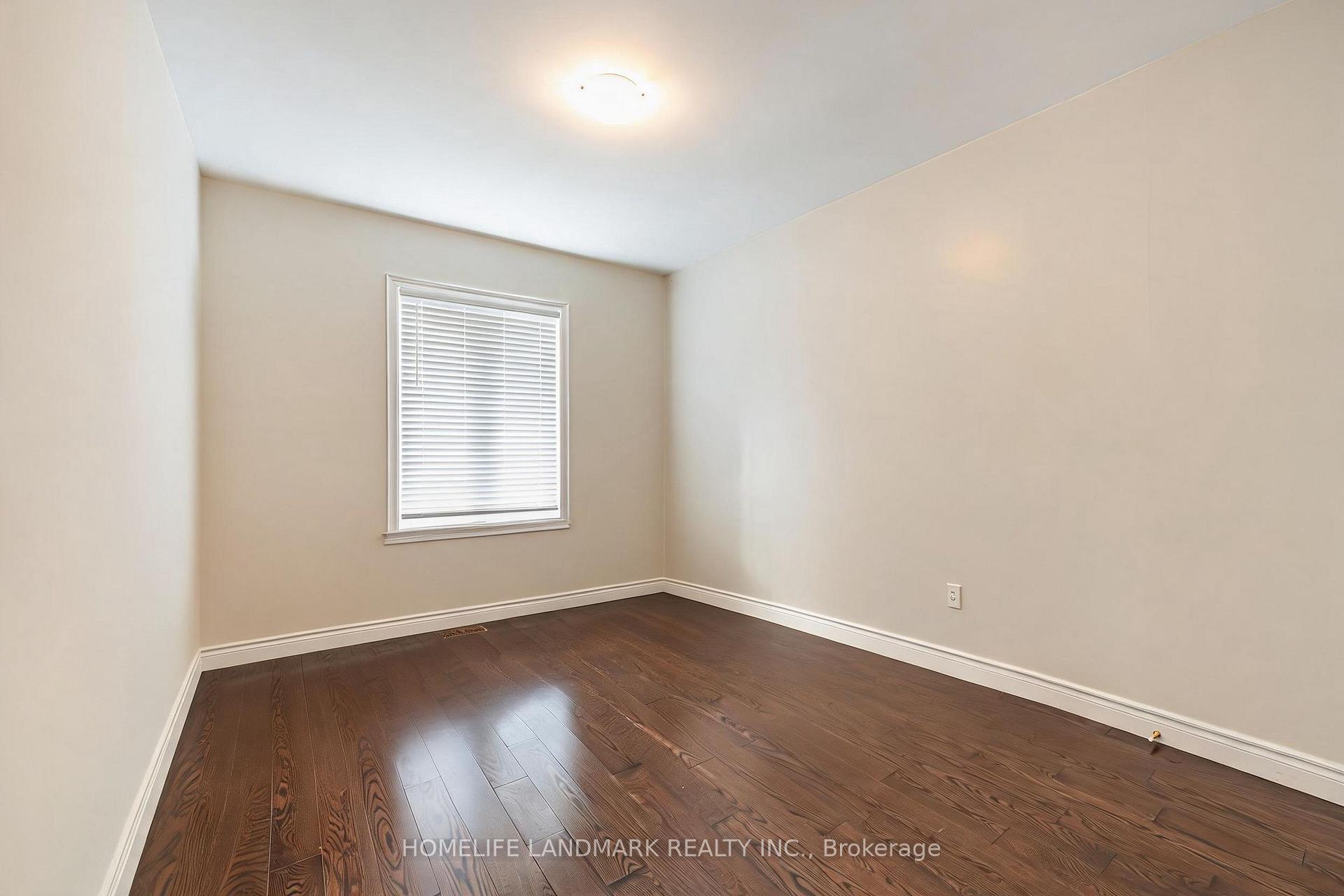Photo 15 of 19 Balaclava Drive, Scarborough, Dorset Park — HOMEH