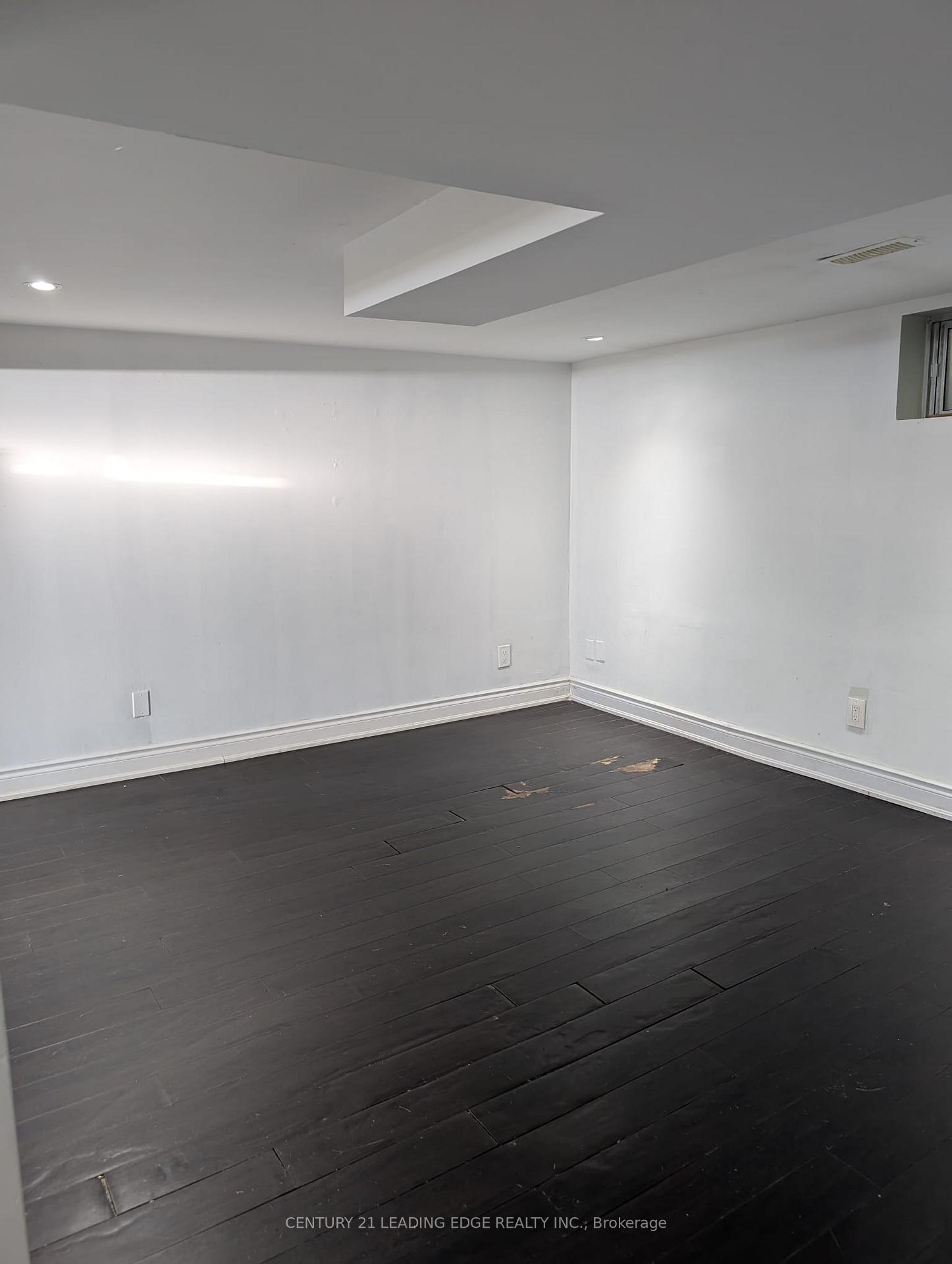 Photo 4 of 312 Eulalie Avenue, Oshawa, Central — HOMEH
