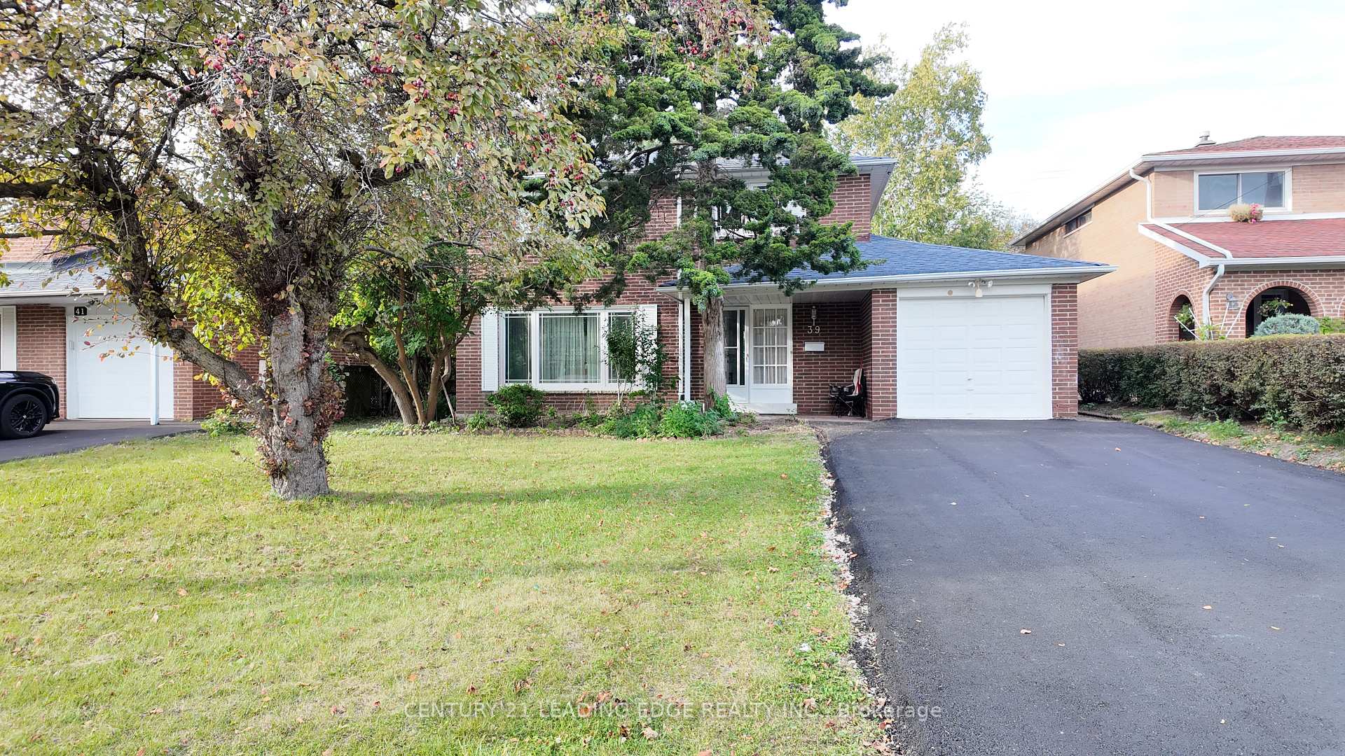 Photo of 39 Waddington Crescent