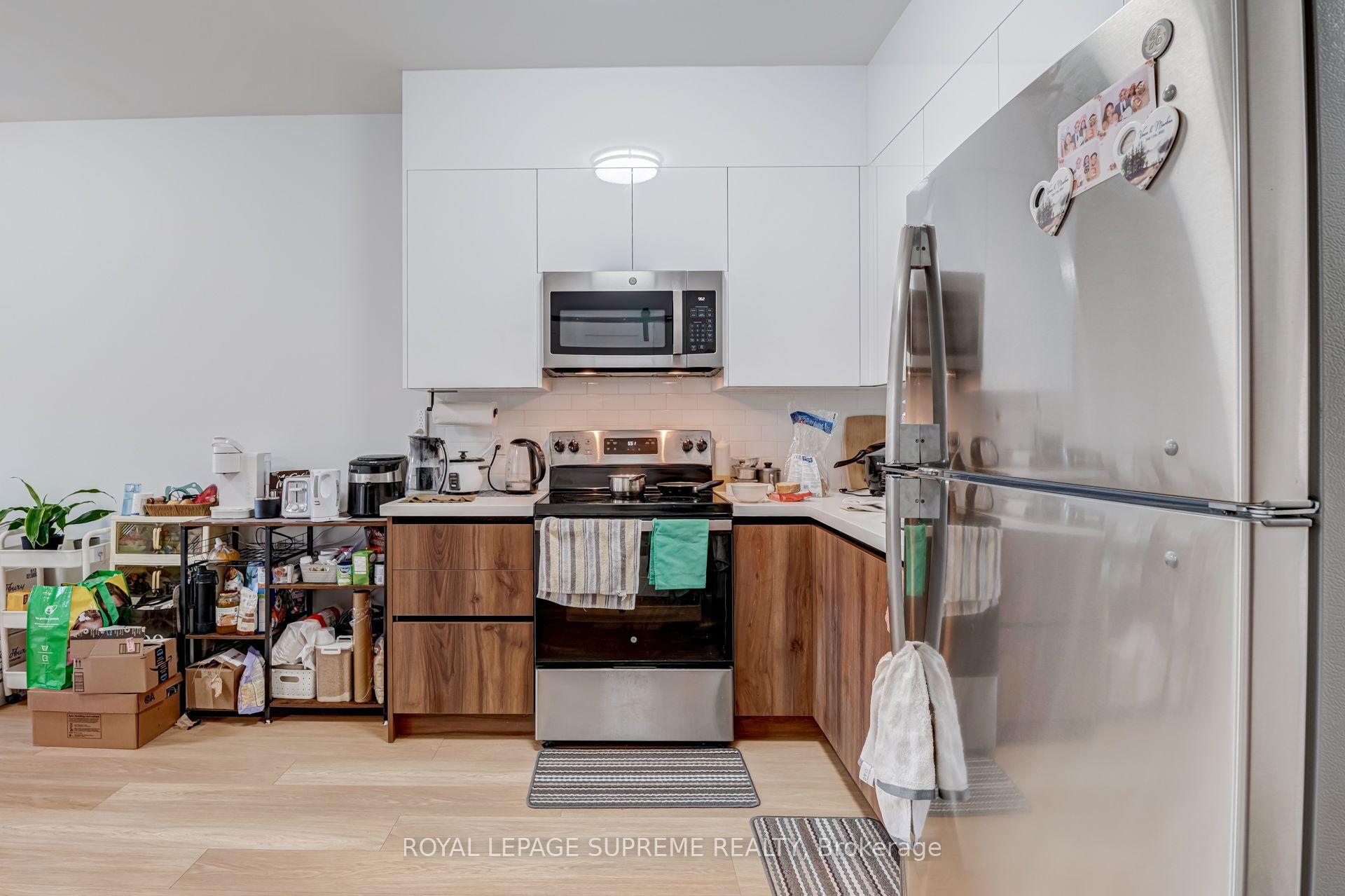 Photo 9 of Unit 2, 97 Bernice Crescent, Toronto, Rockcliffe-Smythe — HOMEH