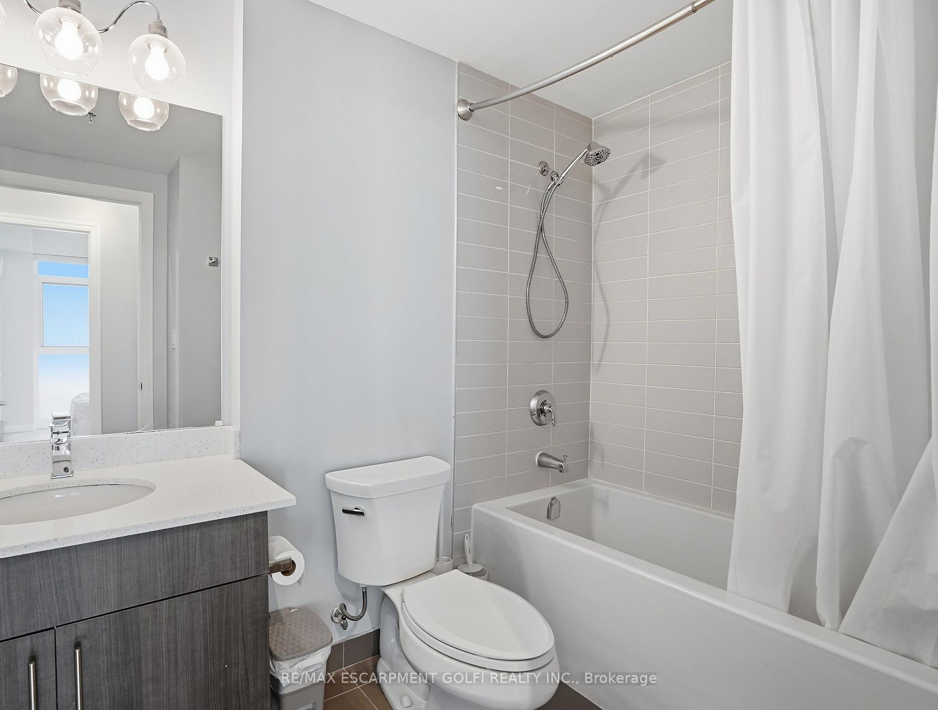 Photo 8 of Unit 708, 560 North Service Road, Grimsby, Grimsby Beach — HOMEH