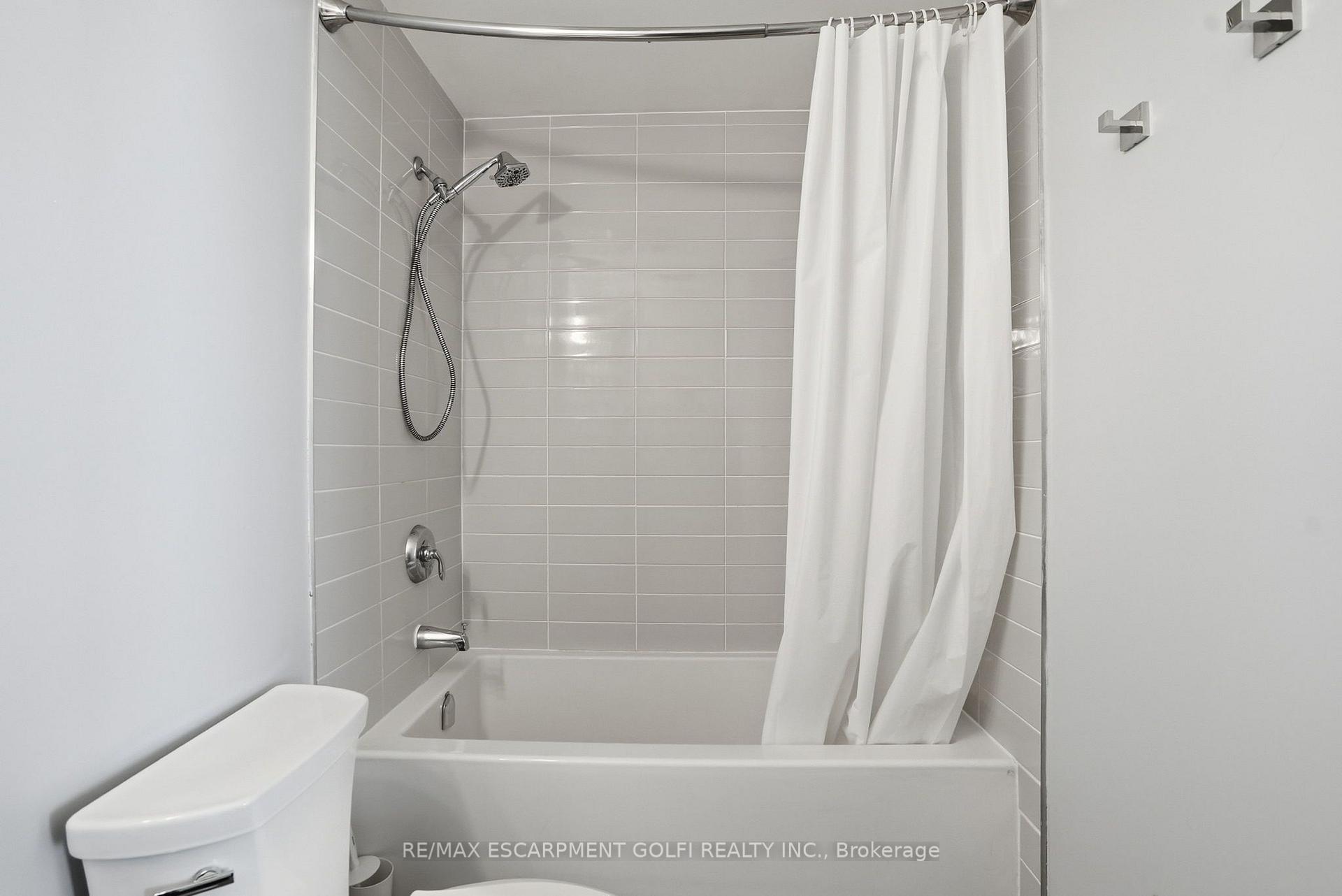 Photo 9 of Unit 708, 560 North Service Road, Grimsby, Grimsby Beach — HOMEH