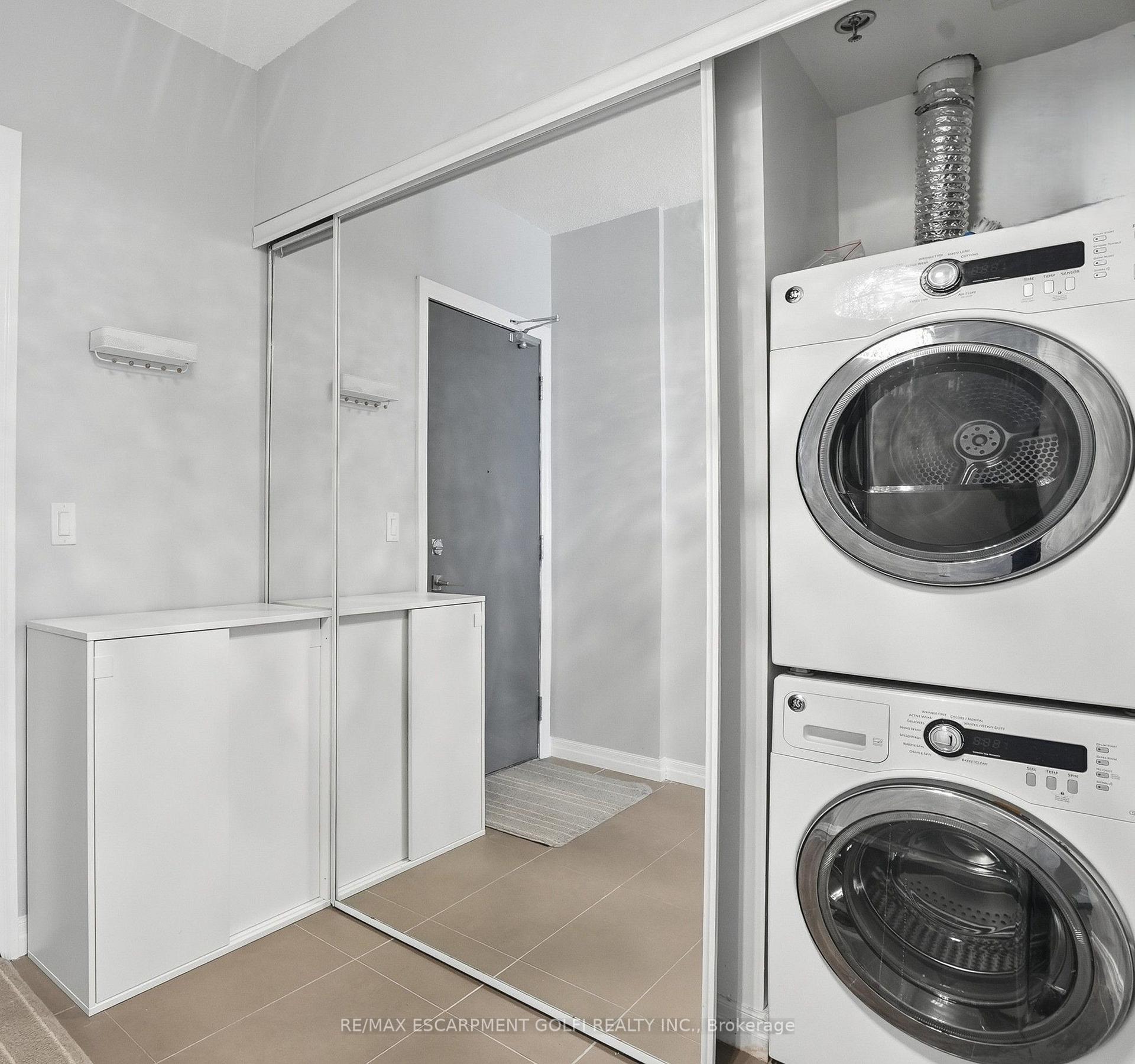 Photo 11 of Unit 708, 560 North Service Road, Grimsby, Grimsby Beach — HOMEH