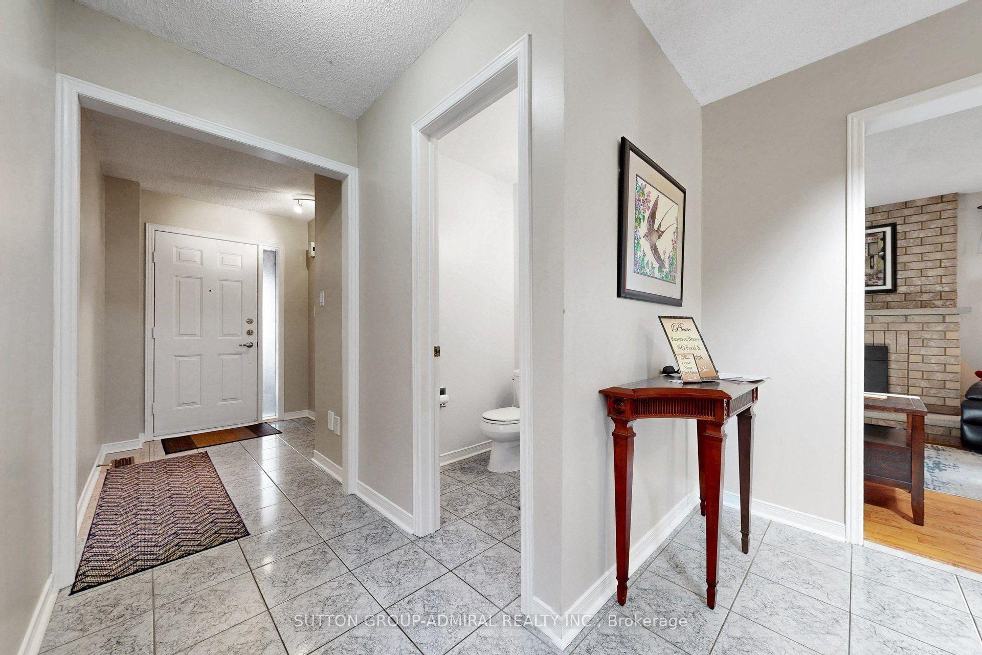 Photo 5 of 43 Berwick Crescent, Richmond Hill, Observatory — HOMEH
