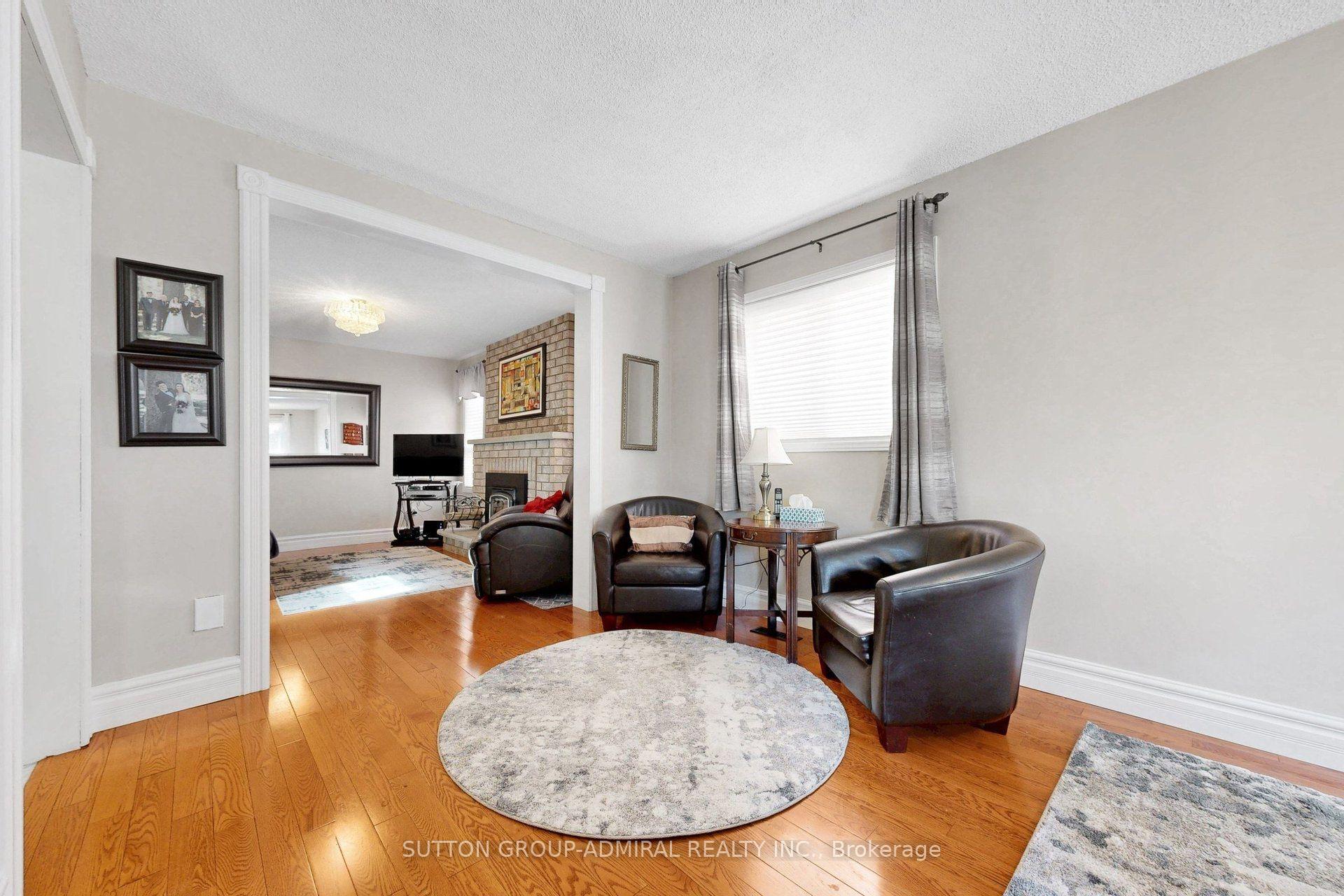 Photo 14 of 43 Berwick Crescent, Richmond Hill, Observatory — HOMEH