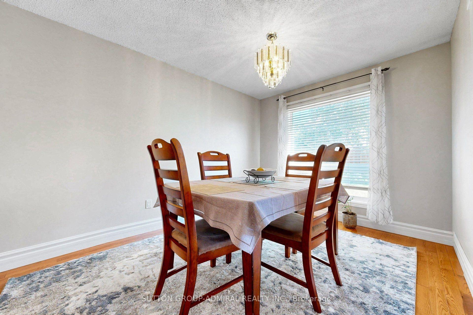 Photo 15 of 43 Berwick Crescent, Richmond Hill, Observatory — HOMEH