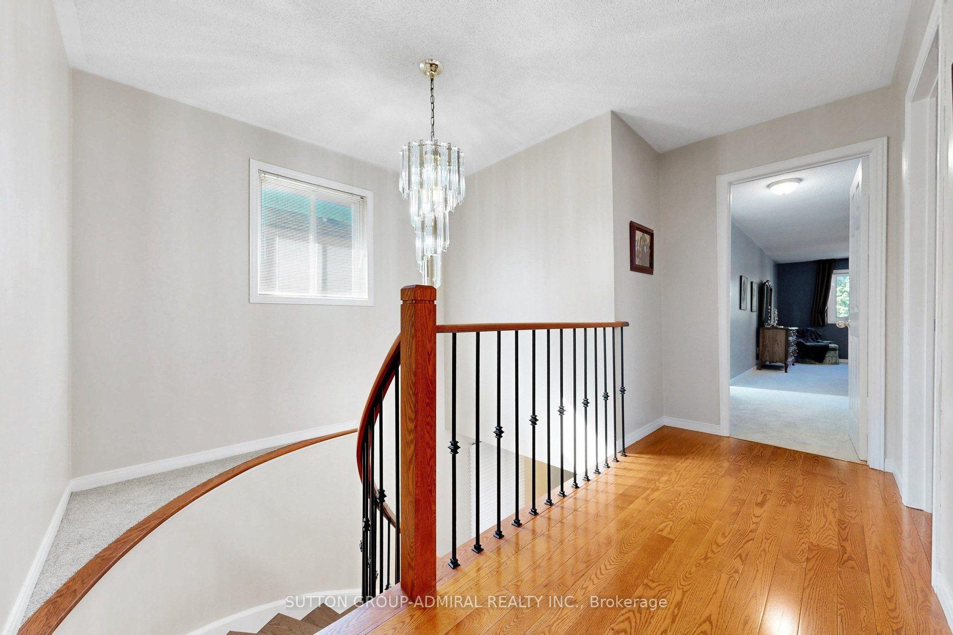Photo 23 of 43 Berwick Crescent, Richmond Hill, Observatory — HOMEH