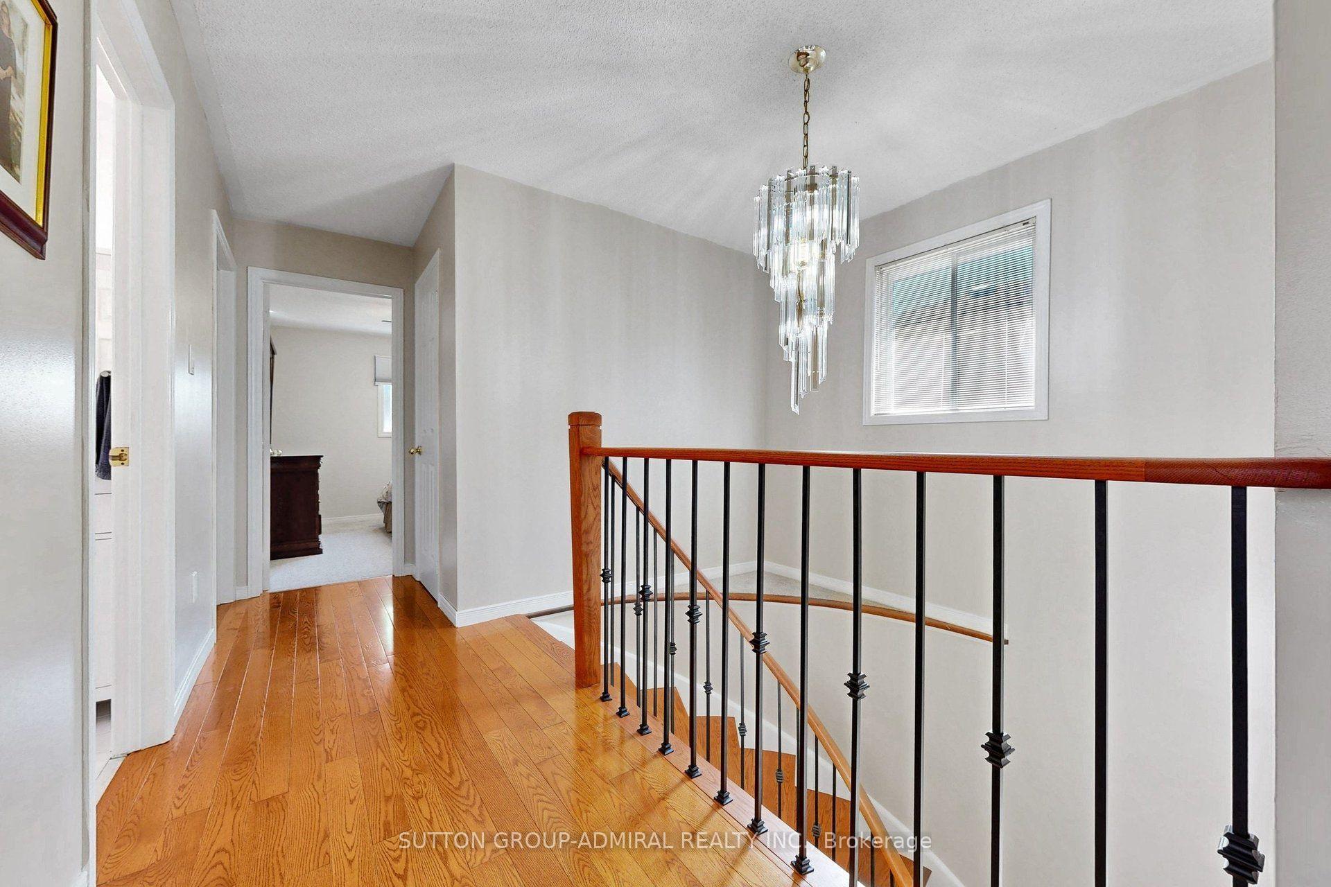 Photo 24 of 43 Berwick Crescent, Richmond Hill, Observatory — HOMEH