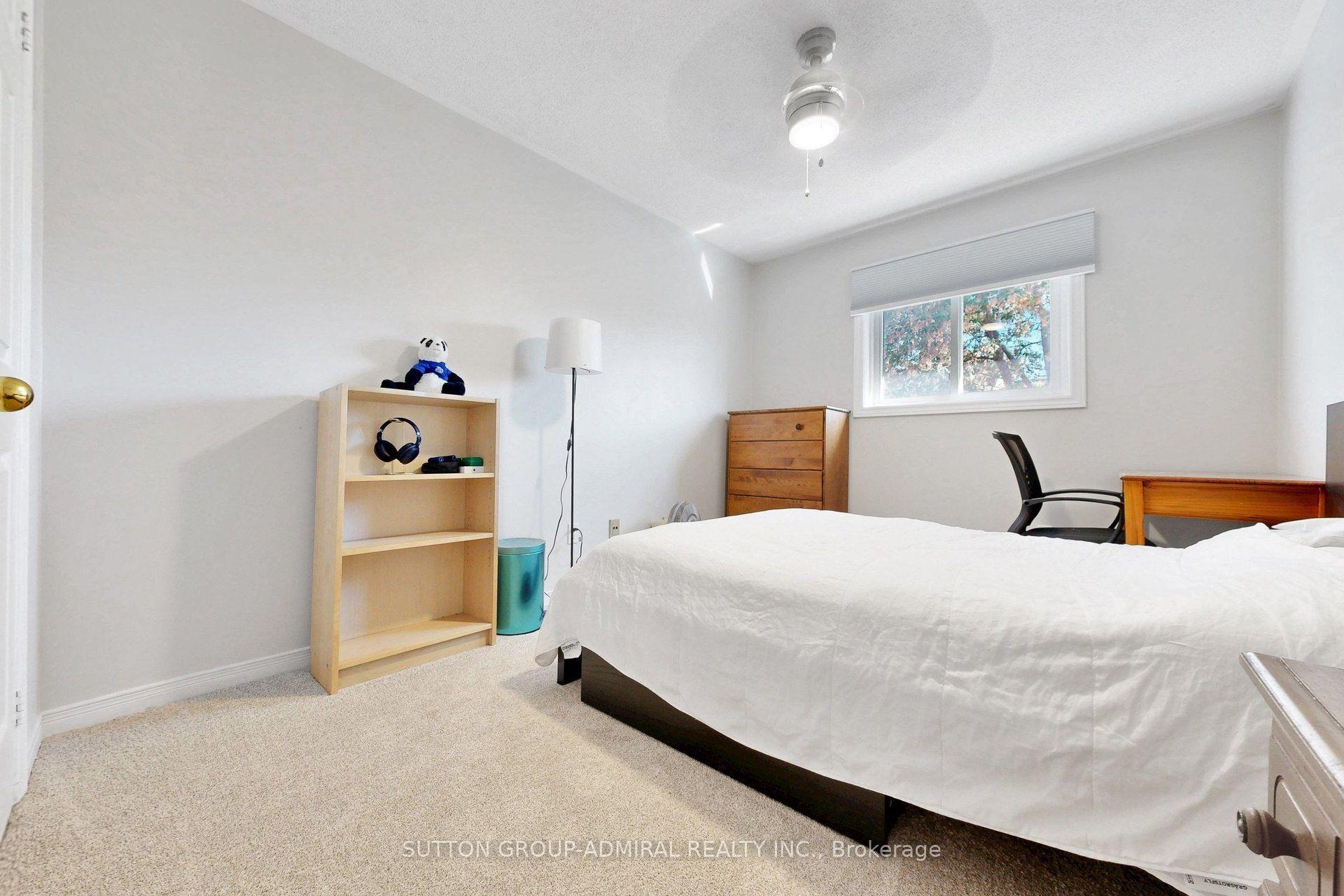 Photo 28 of 43 Berwick Crescent, Richmond Hill, Observatory — HOMEH