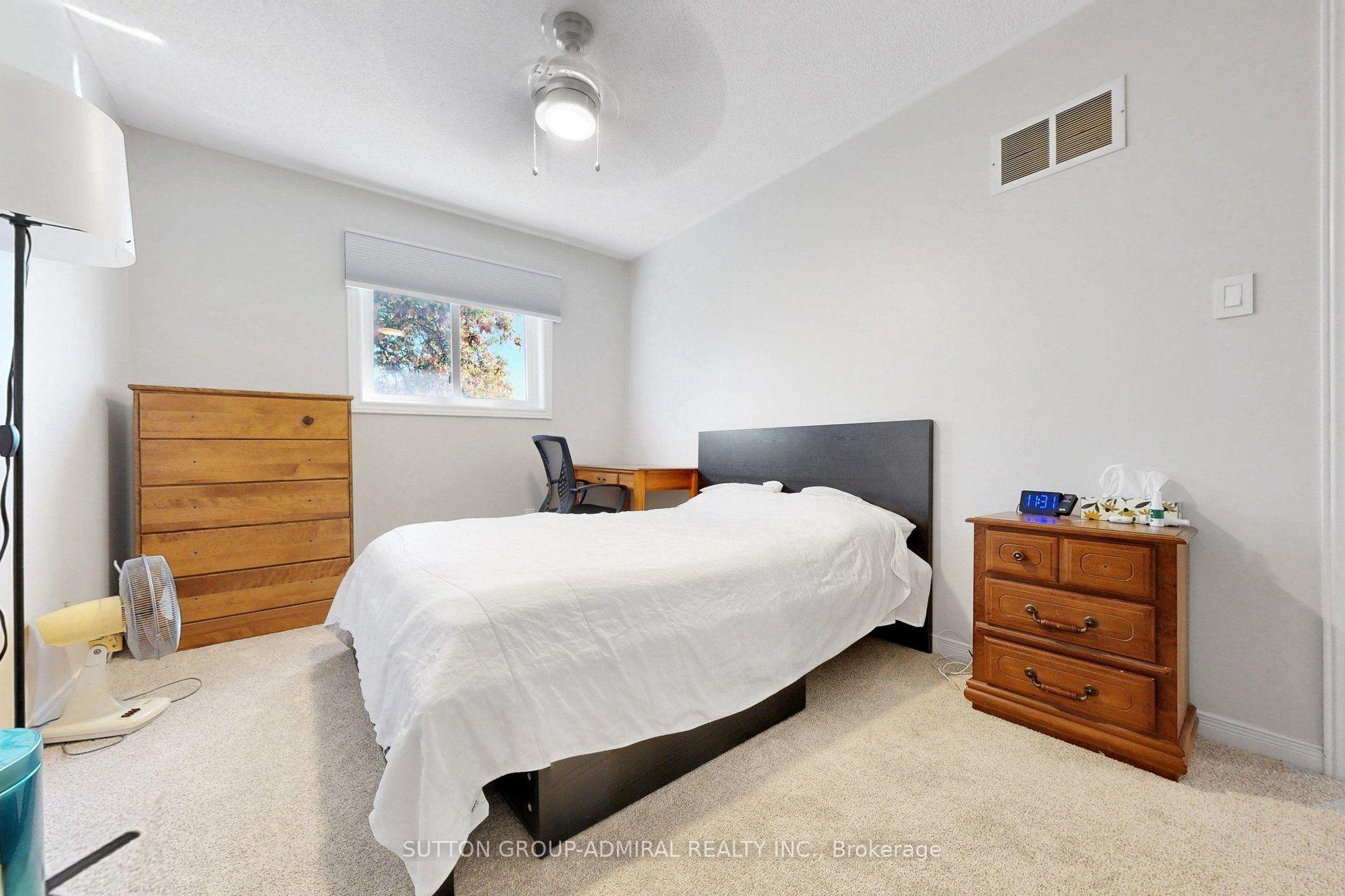 Photo 29 of 43 Berwick Crescent, Richmond Hill, Observatory — HOMEH