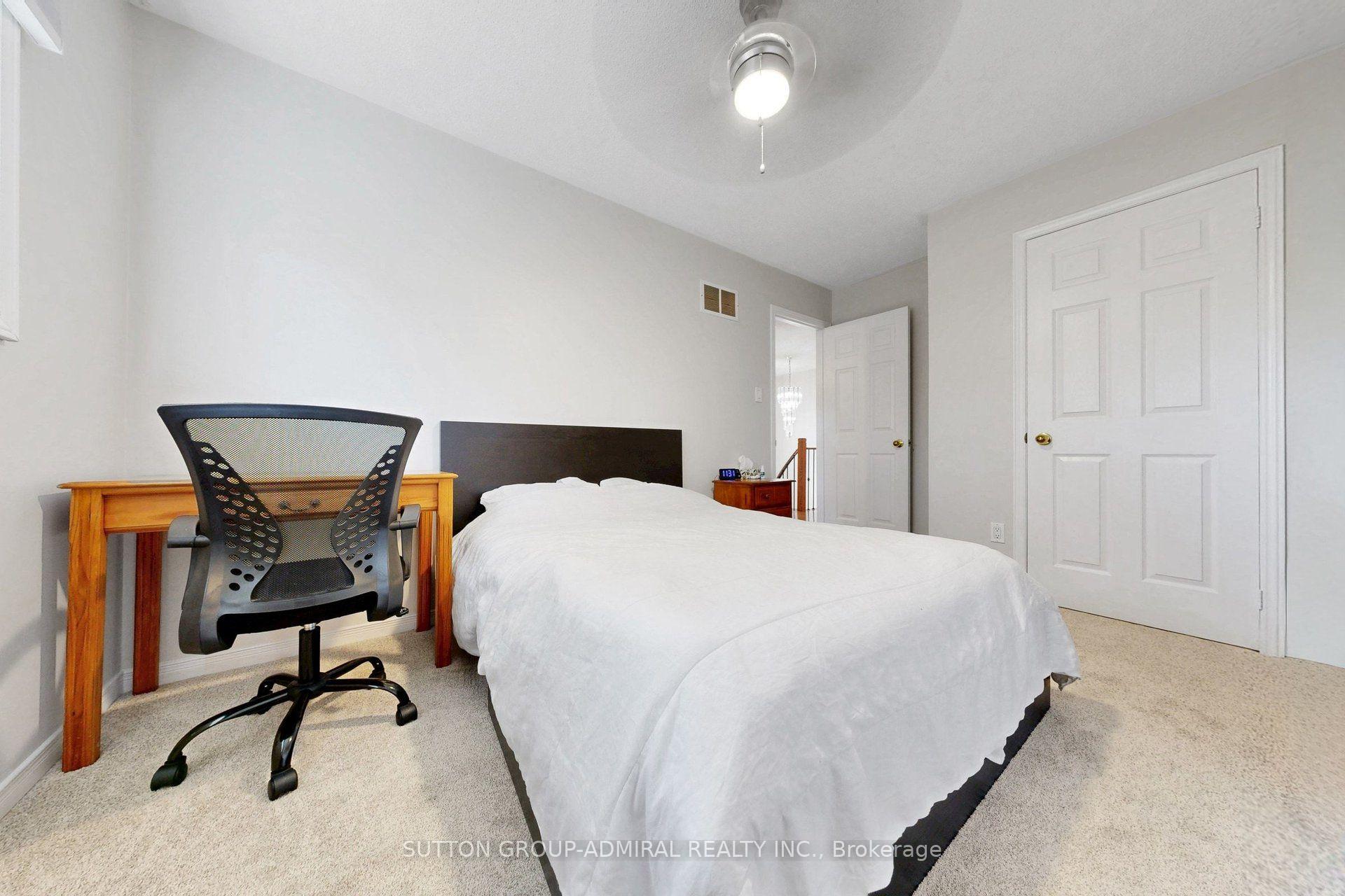 Photo 30 of 43 Berwick Crescent, Richmond Hill, Observatory — HOMEH