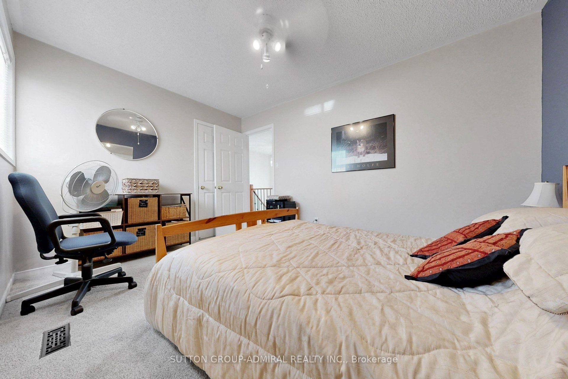 Photo 33 of 43 Berwick Crescent, Richmond Hill, Observatory — HOMEH