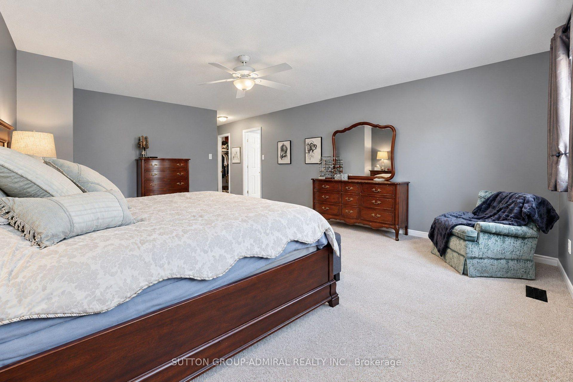 Photo 37 of 43 Berwick Crescent, Richmond Hill, Observatory — HOMEH
