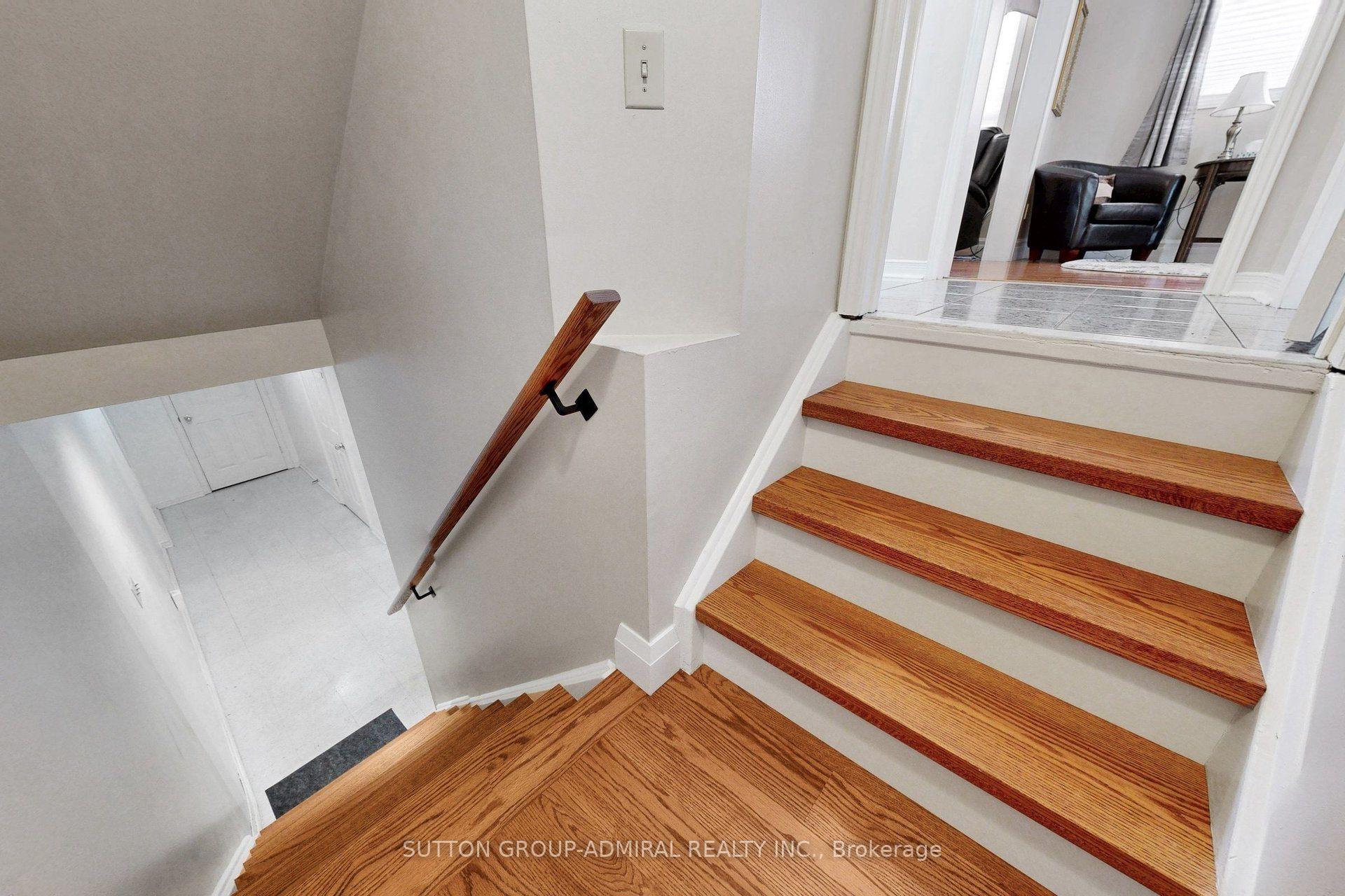 Photo 40 of 43 Berwick Crescent, Richmond Hill, Observatory — HOMEH