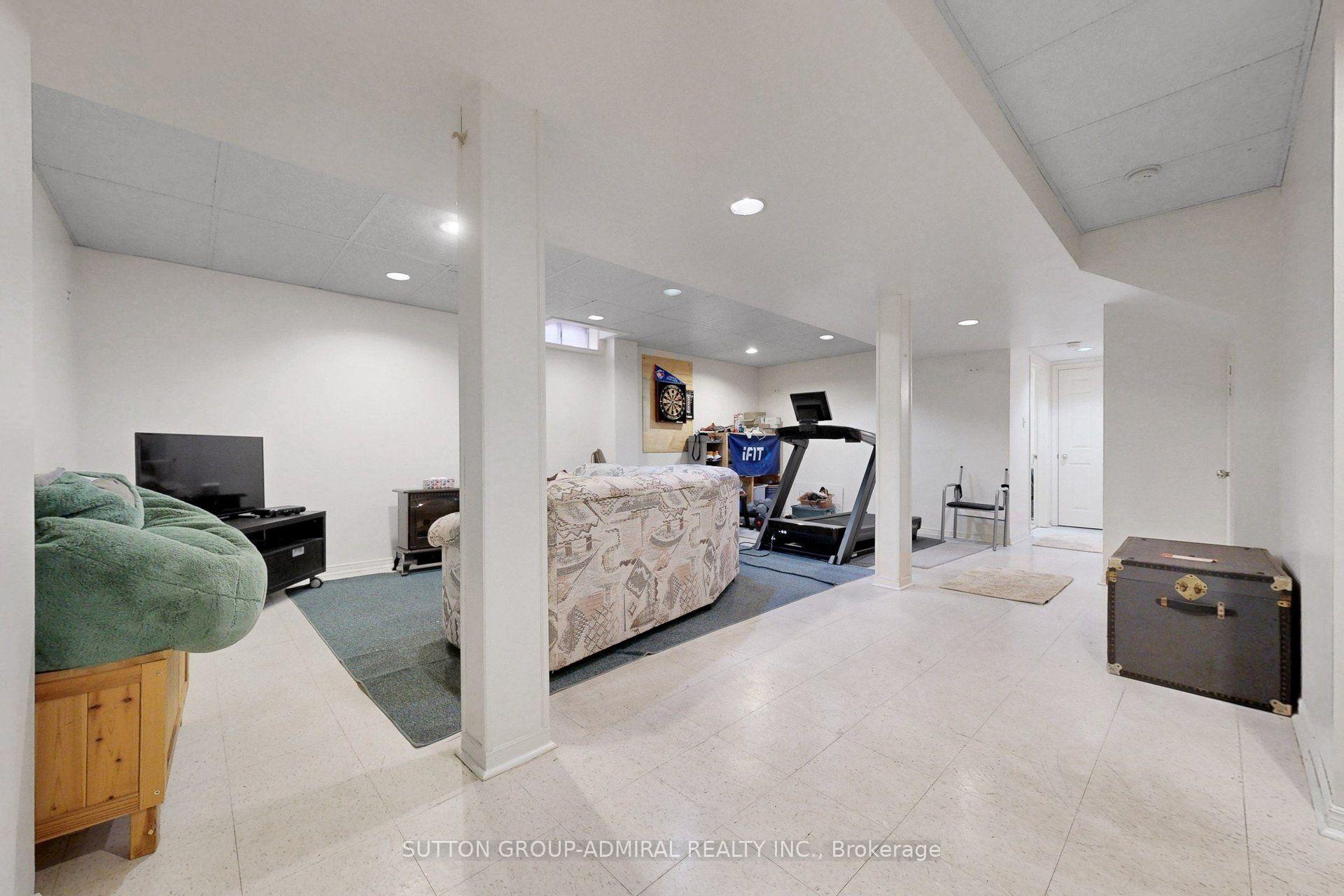 Photo 42 of 43 Berwick Crescent, Richmond Hill, Observatory — HOMEH