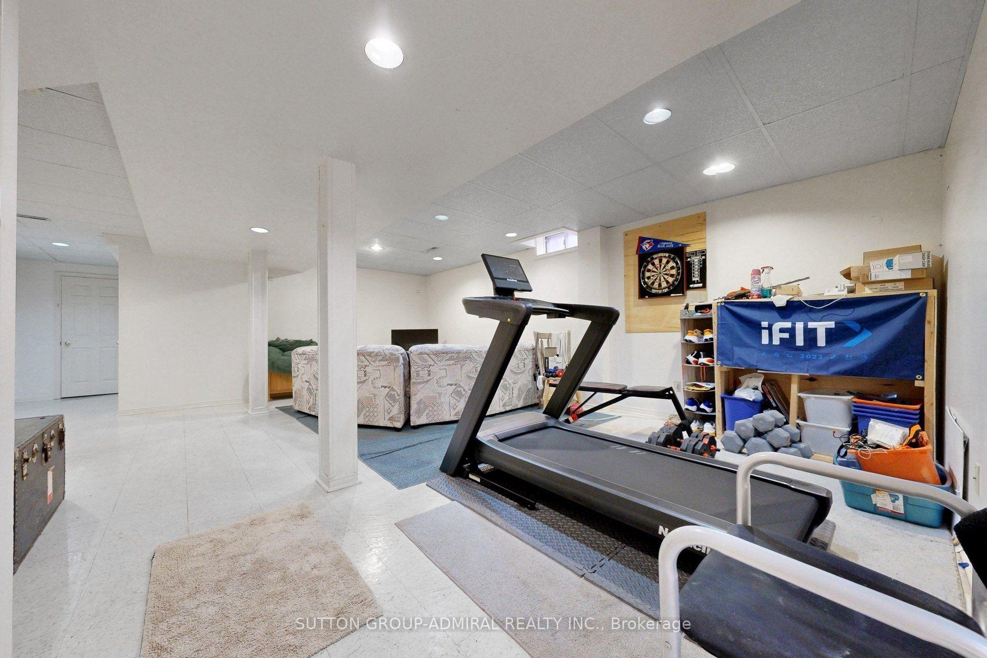 Photo 44 of 43 Berwick Crescent, Richmond Hill, Observatory — HOMEH
