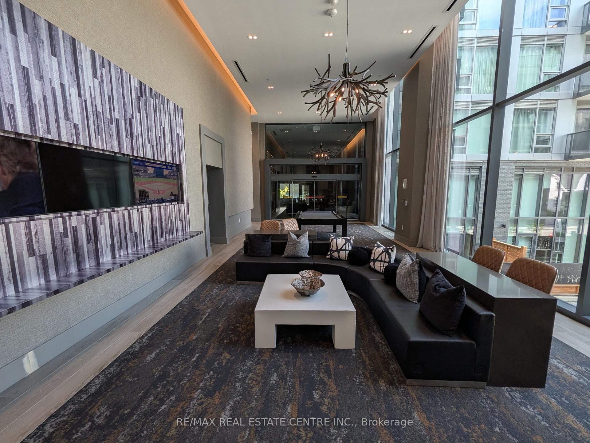 Photo 6 of Unit 340, 2450 Old Bronte Road, Oakville, Westmount — HOMEH