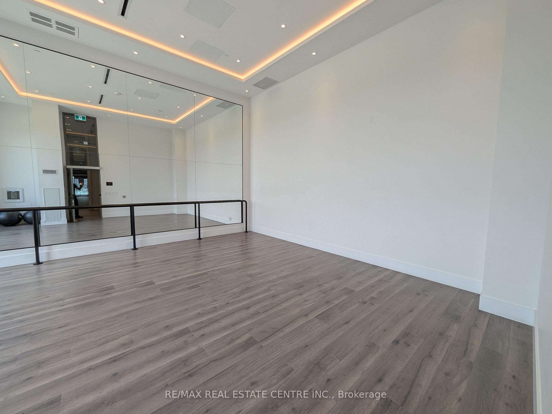 Photo 12 of Unit 340, 2450 Old Bronte Road, Oakville, Westmount — HOMEH
