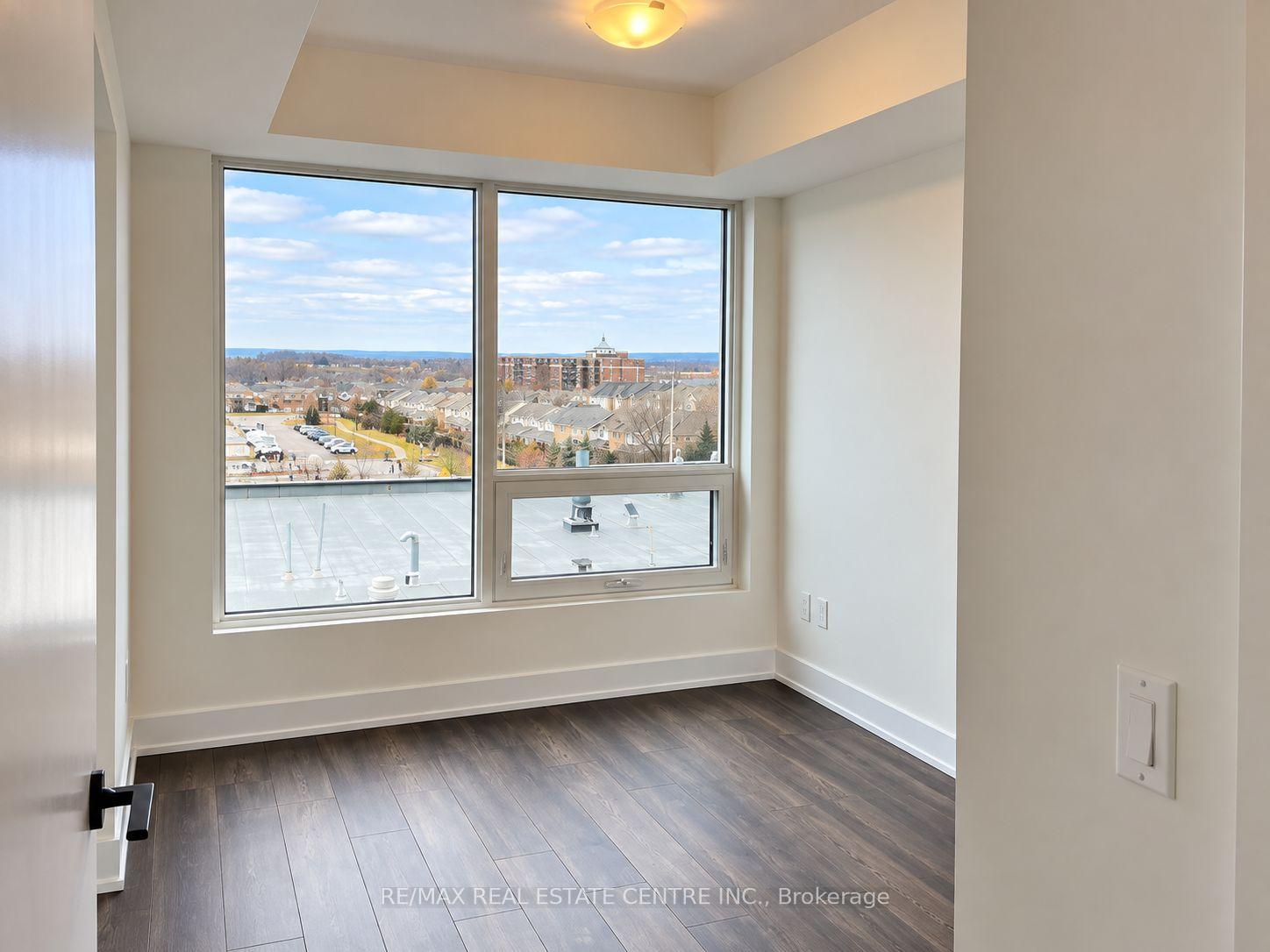 Photo 17 of Unit 340, 2450 Old Bronte Road, Oakville, Westmount — HOMEH