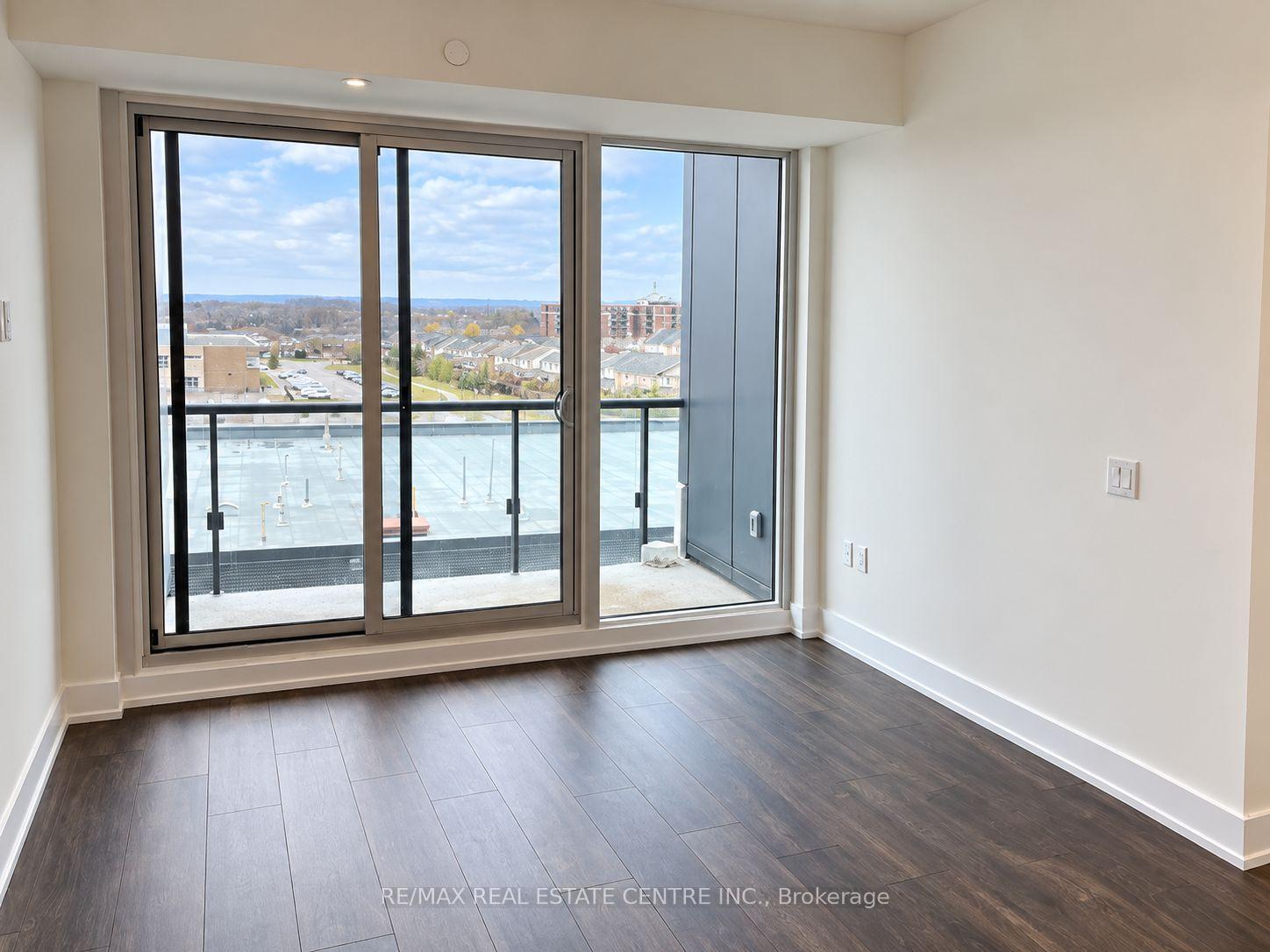 Photo 18 of Unit 340, 2450 Old Bronte Road, Oakville, Westmount — HOMEH