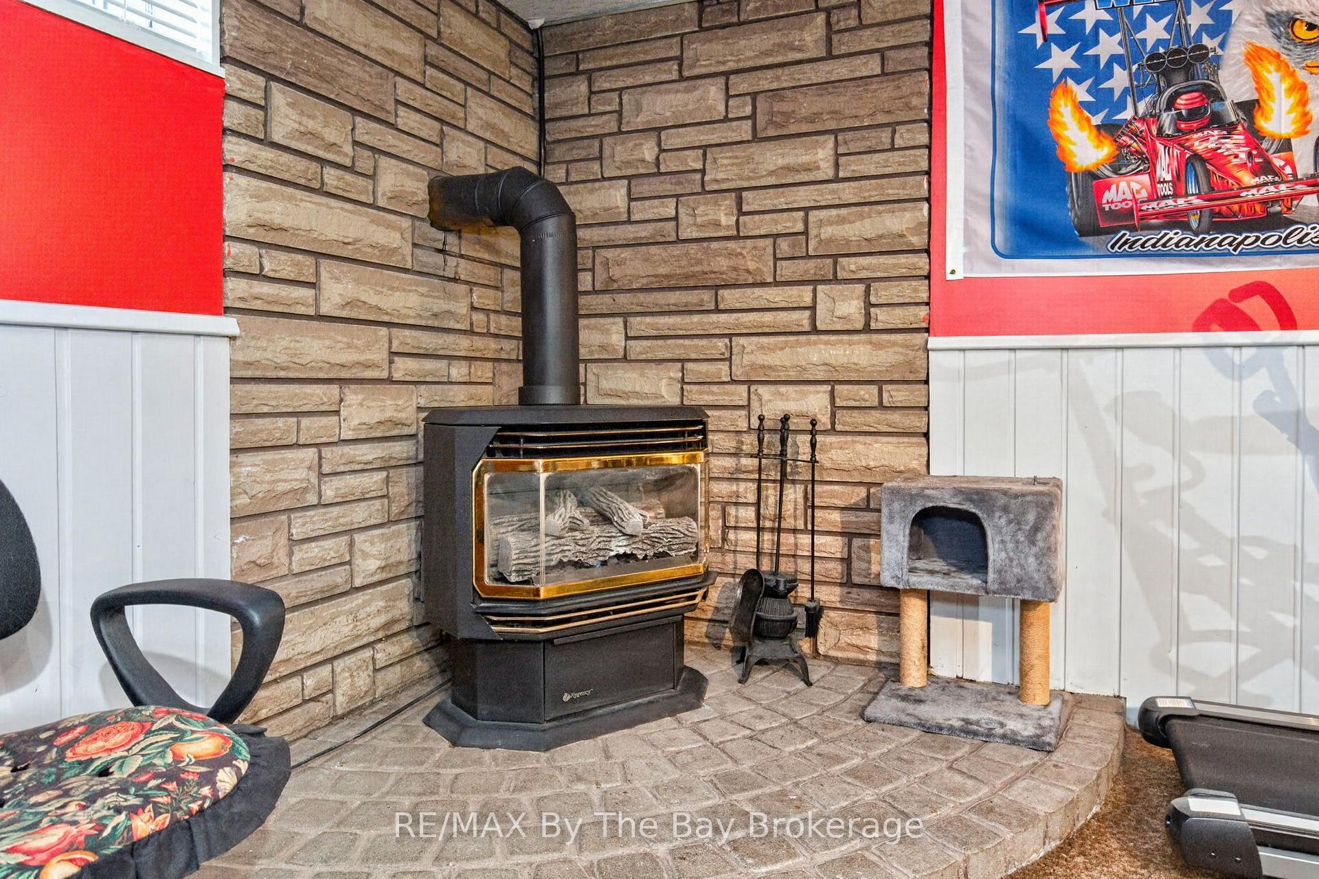 Photo 30 of 439 Fifth Street, Collingwood — HOMEH