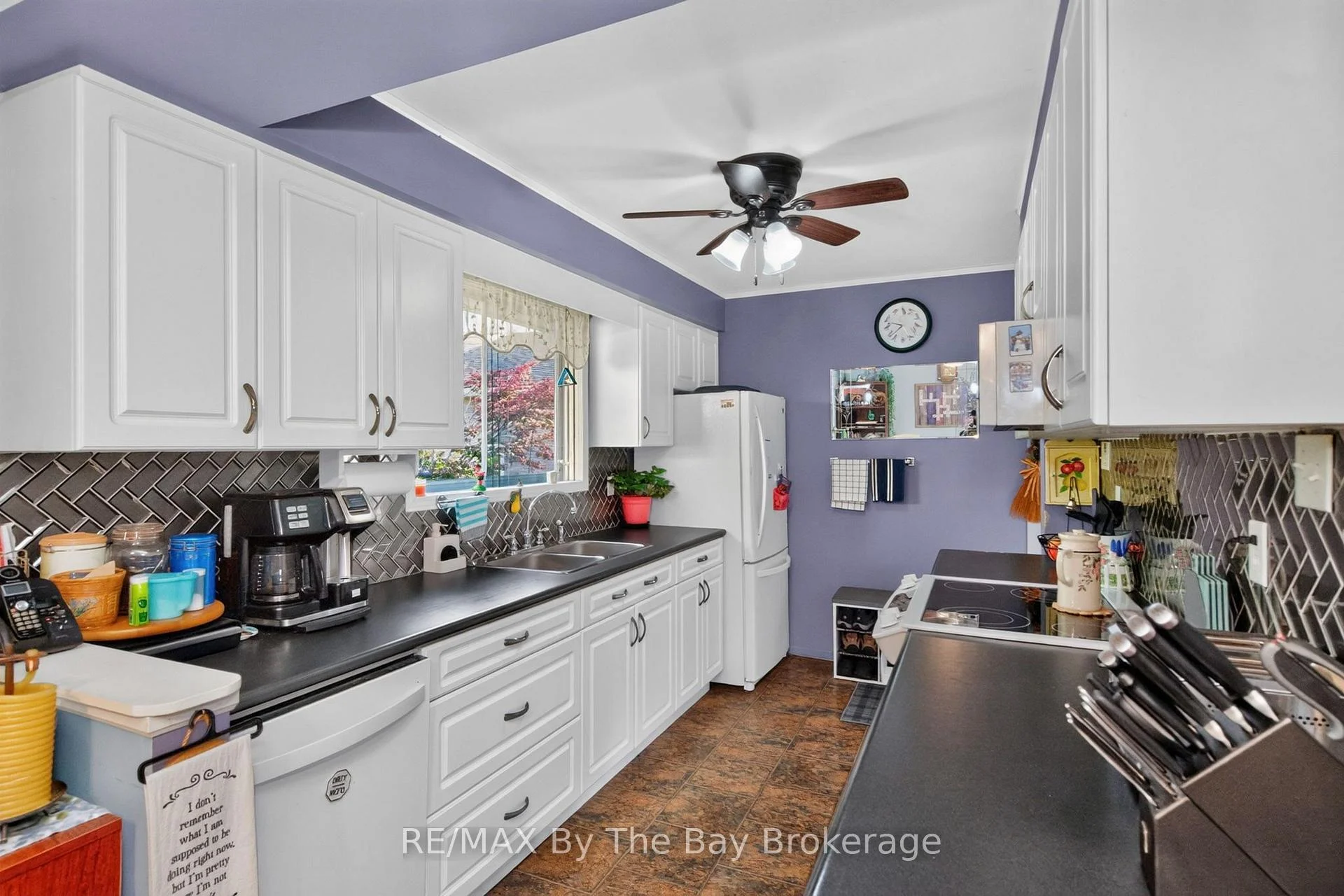 Photo 24 of 439 Fifth Street, Collingwood — HOMEH