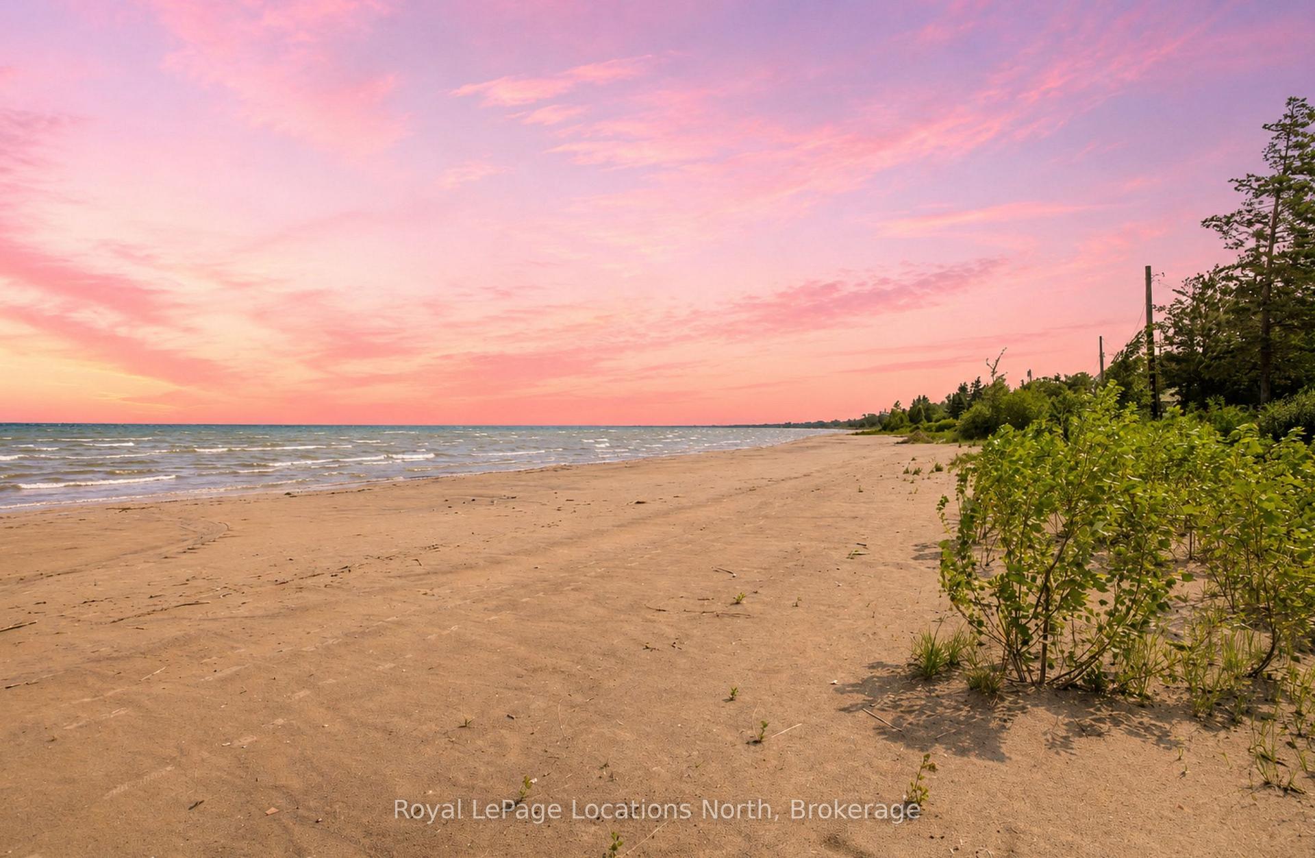Photo 3 of 1864 Shore Lane, Wasaga Beach — HOMEH