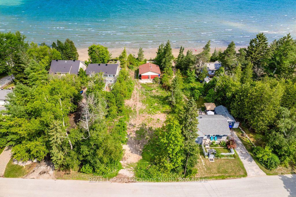 Photo 6 of 1864 Shore Lane, Wasaga Beach — HOMEH
