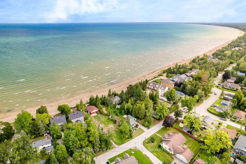 Photo 7 of 1864 Shore Lane, Wasaga Beach — HOMEH