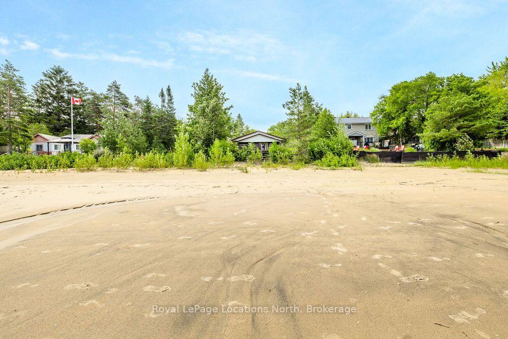 Photo 10 of 1864 Shore Lane, Wasaga Beach — HOMEH