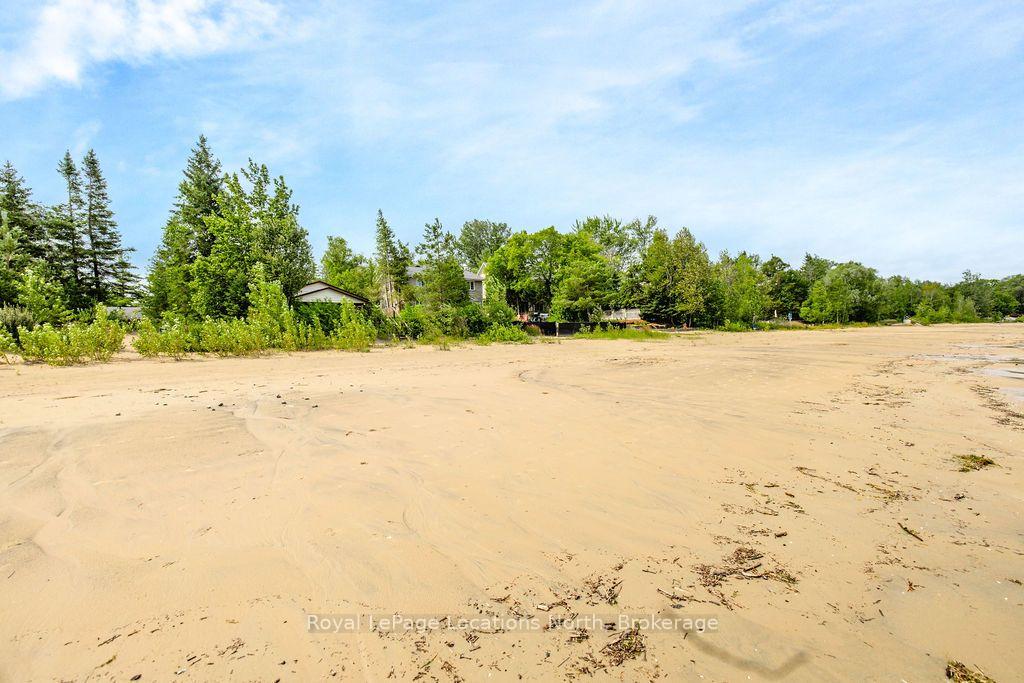 Photo 25 of 1864 Shore Lane, Wasaga Beach — HOMEH