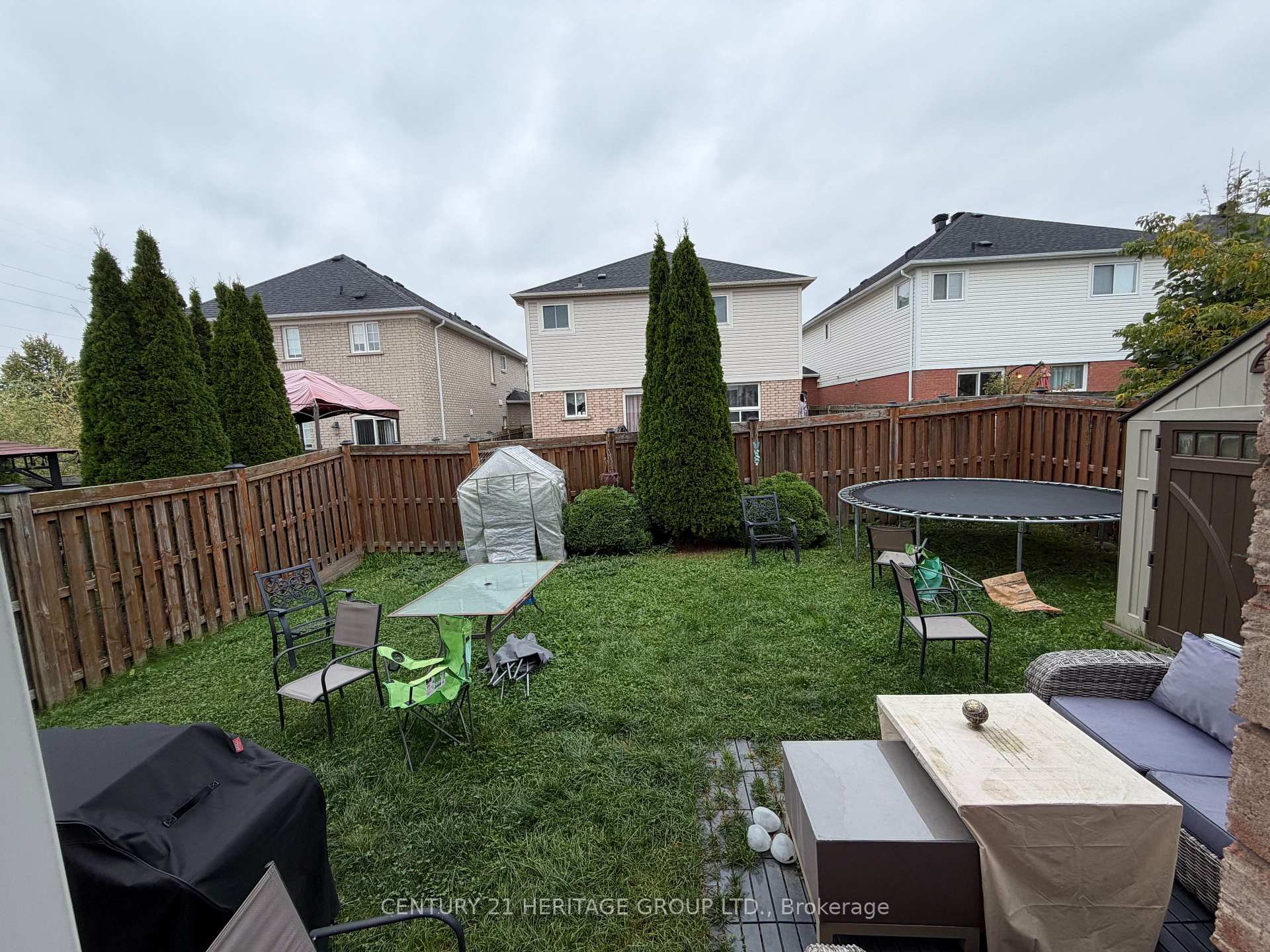 Photo 3 of 1772 Birchview Drive, Oshawa, Samac — HOMEH