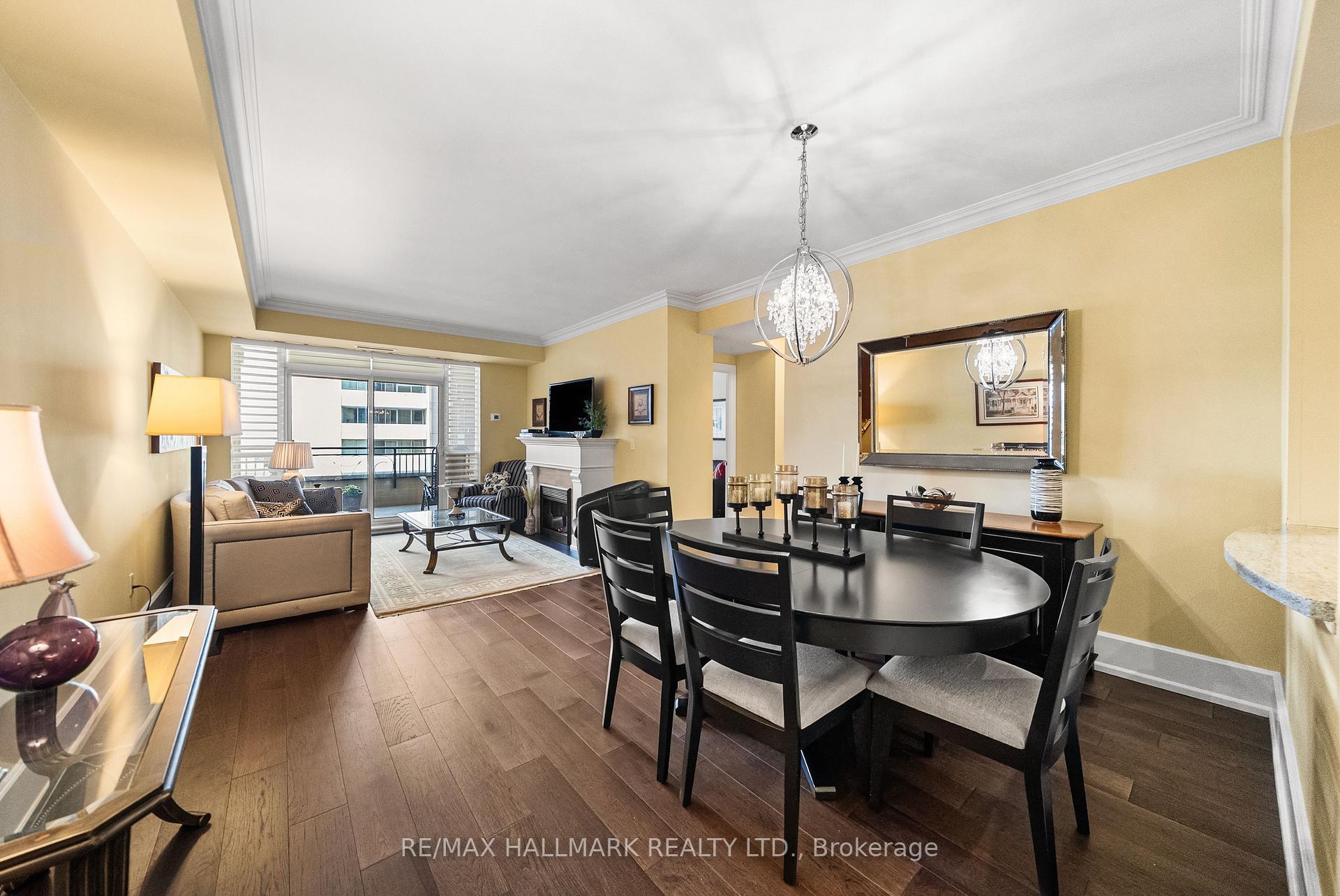 Photo 6 of Unit 807C, 662 Sheppard Avenue E, North York, Bayview Village — HOMEH