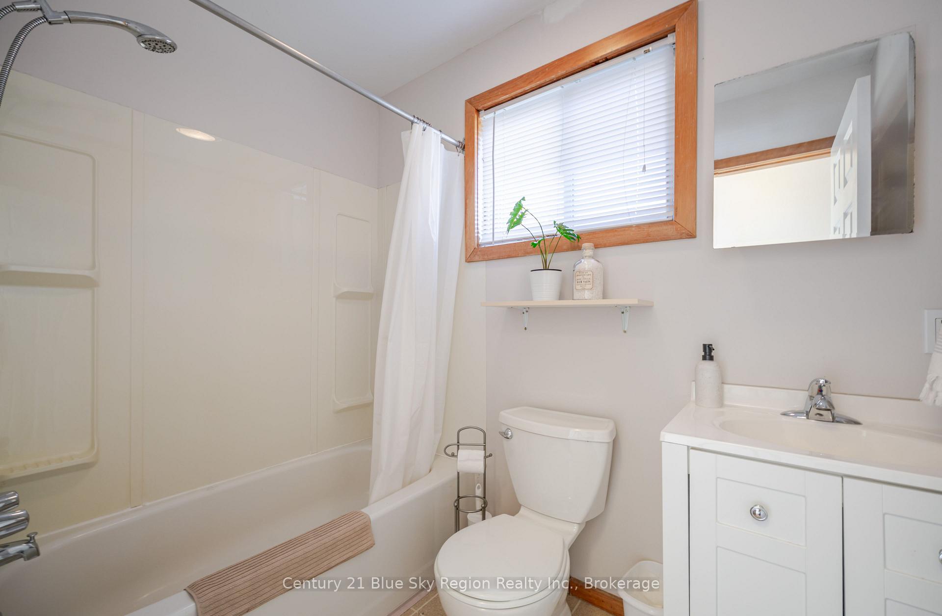 Photo 15 of 102 North Star Drive W, Bonfield — HOMEH