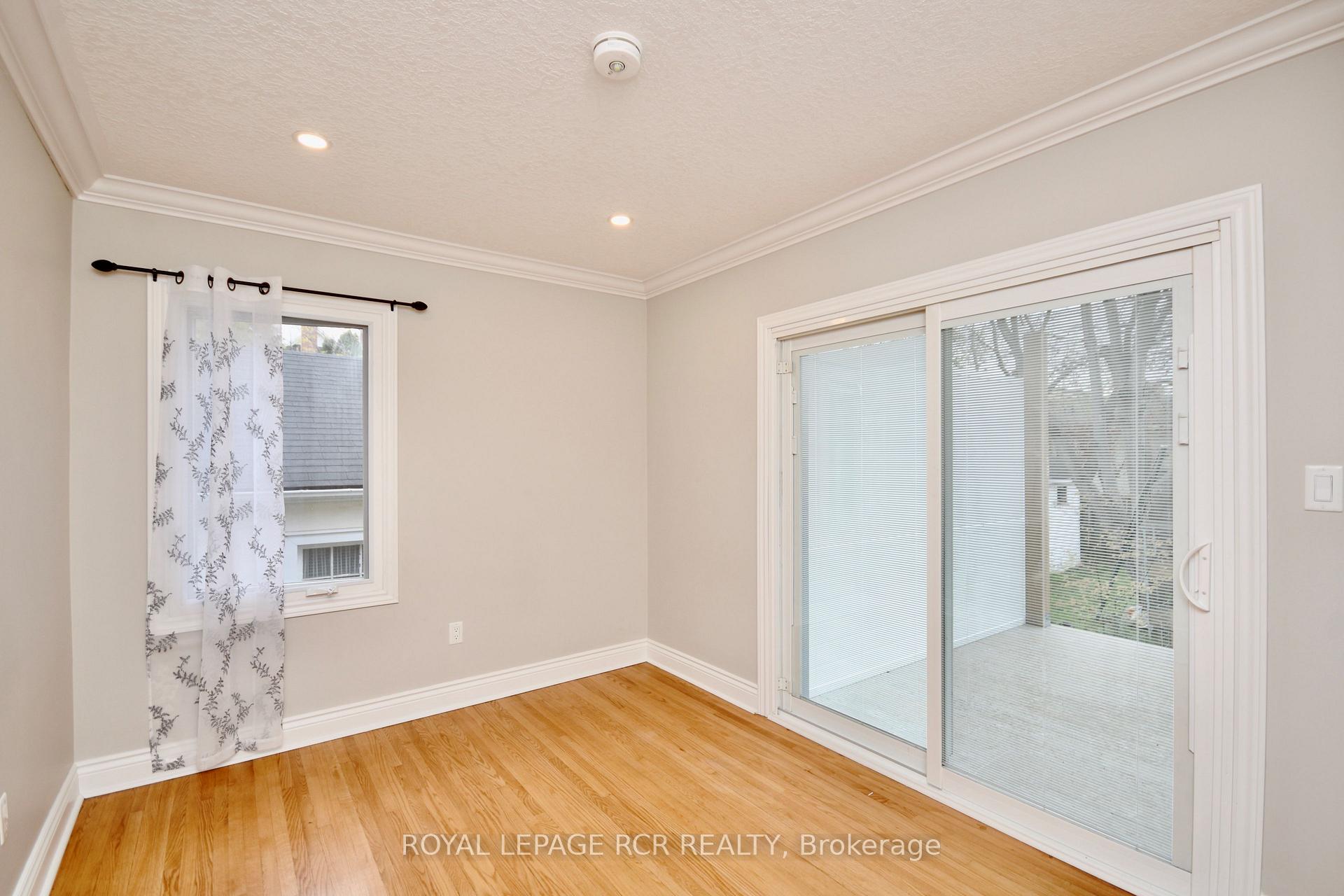Photo 13 of 52 Drury Lane, Barrie, Wellington — HOMEH